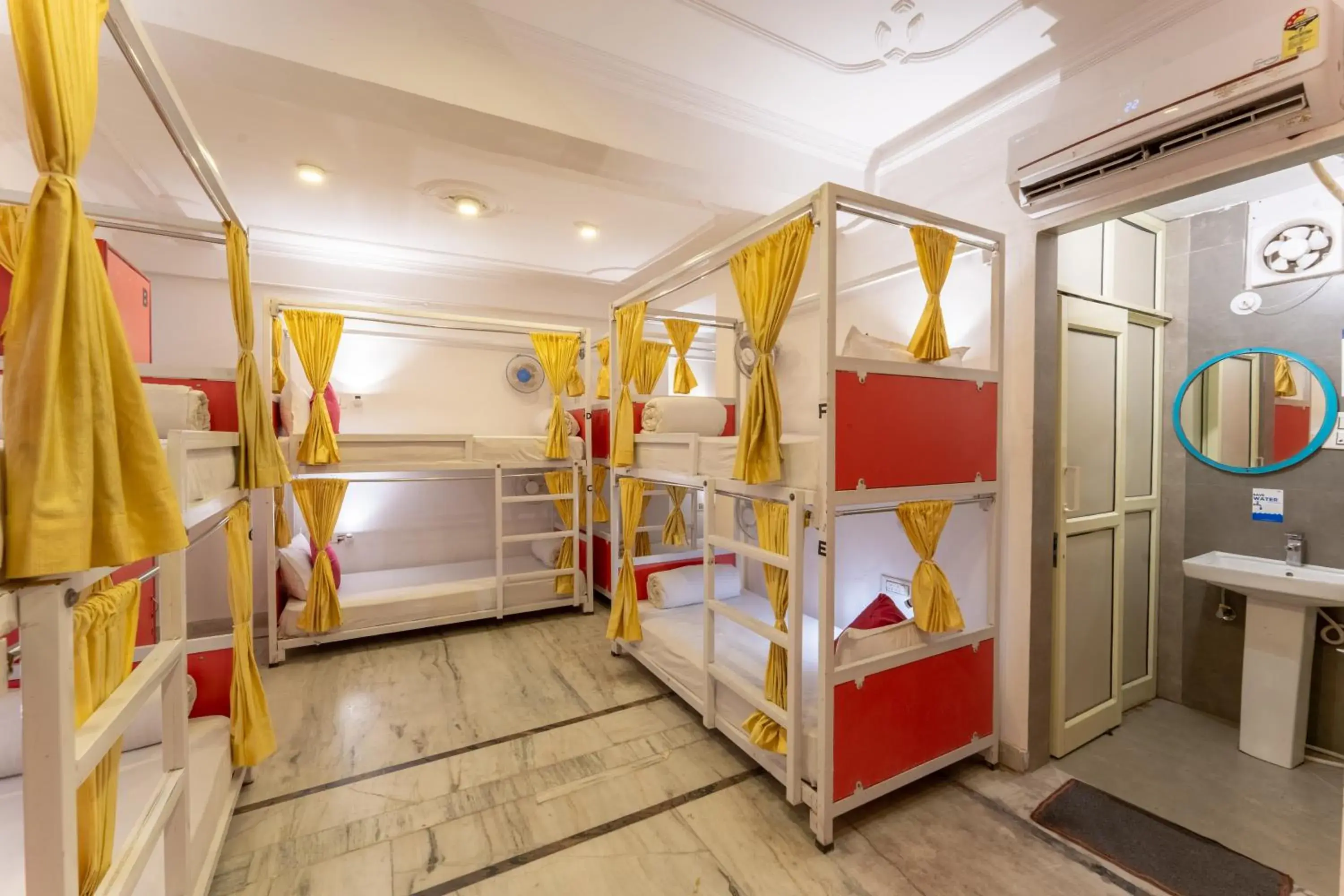 bunk bed, Bed in ZoukStayz bunk bed, Bed in ZoukStayz