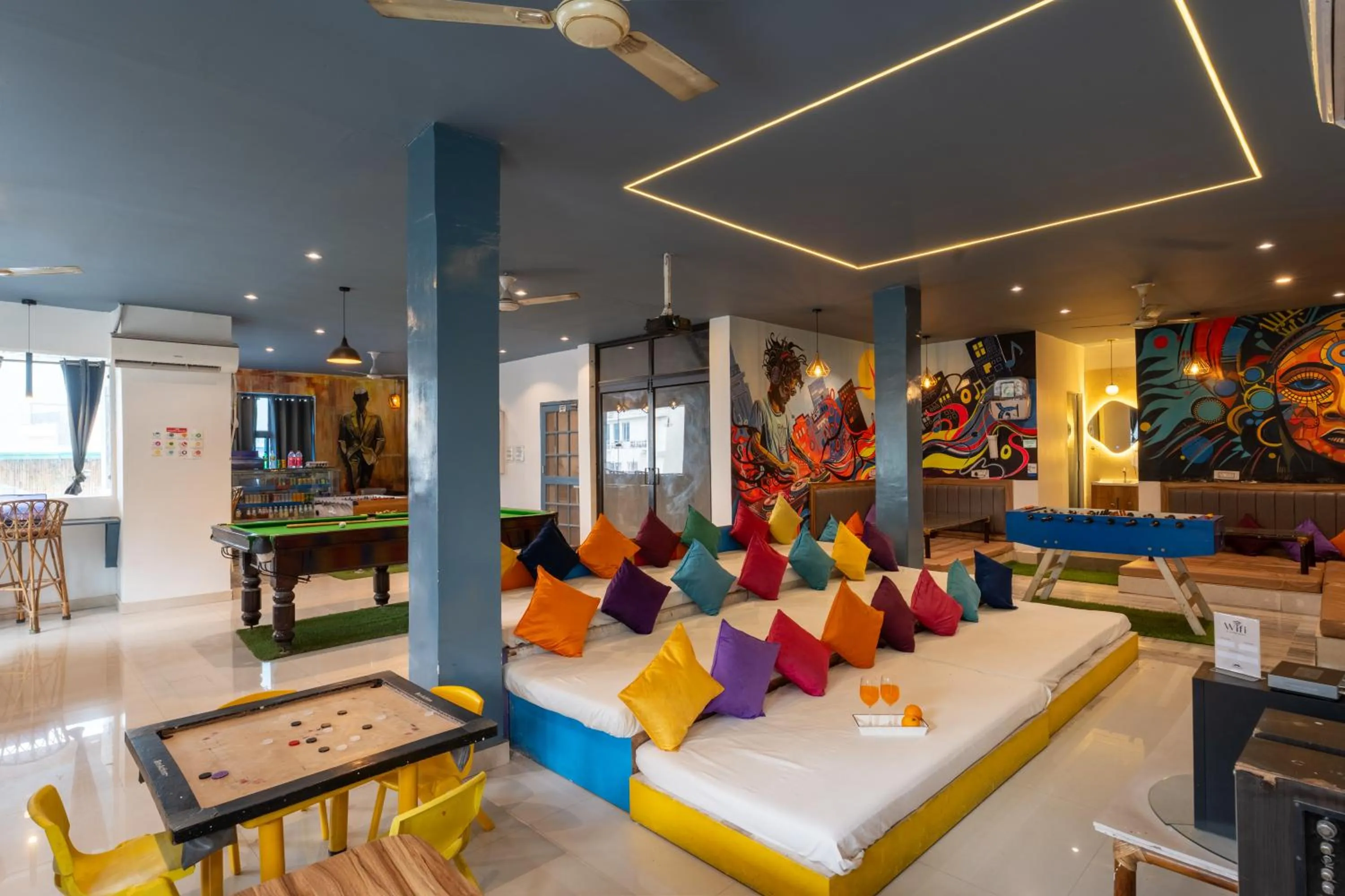 Restaurant/places to eat in ZoukStayz