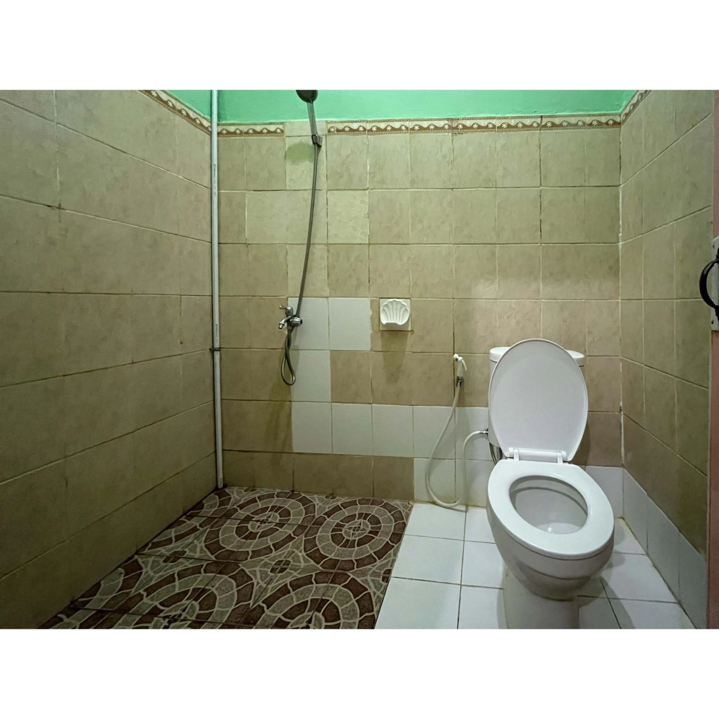 Bathroom in Afiat Hotel Maros Makassar RedPartner