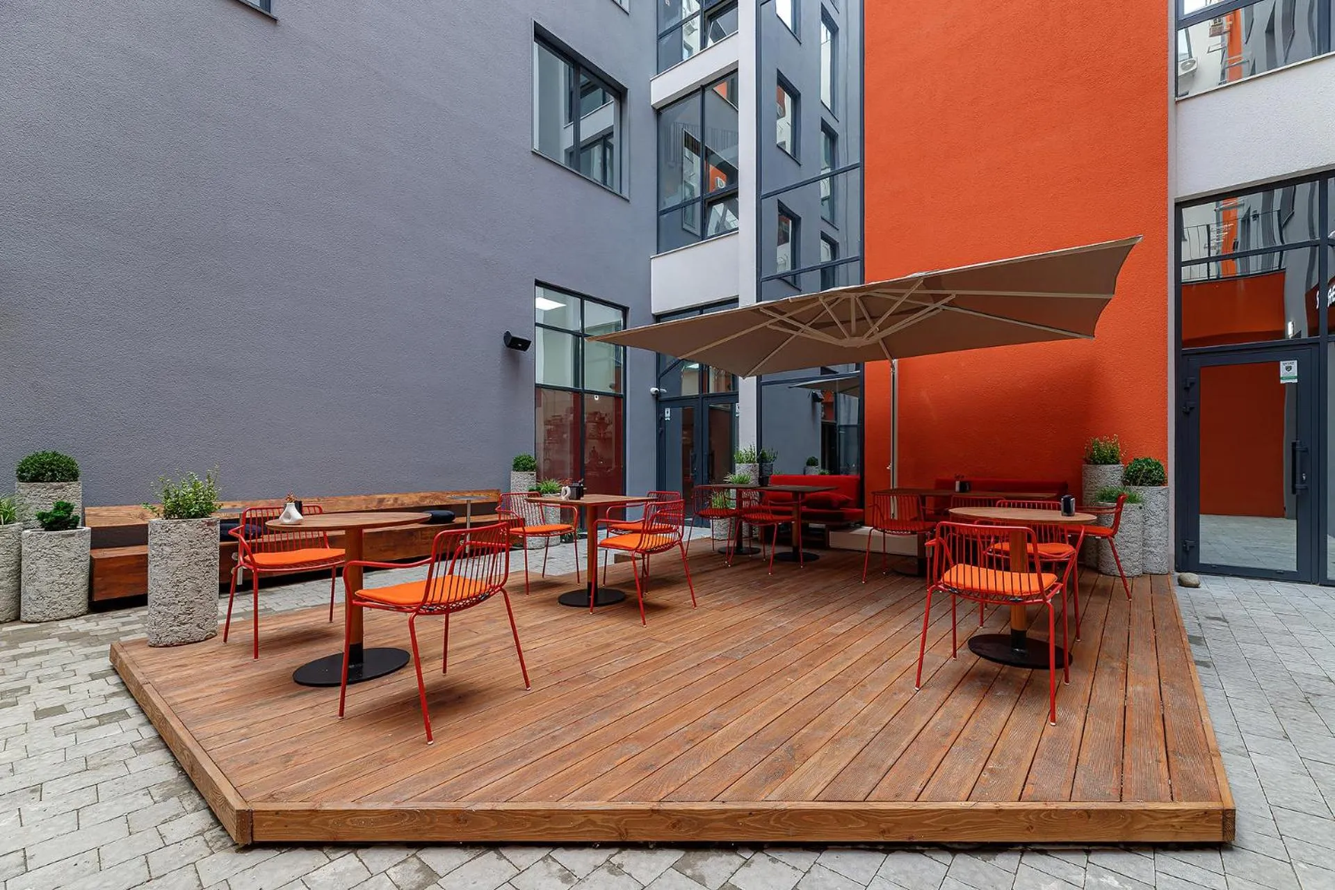 Property building in LEV Lifestyle Hotel - Maestro