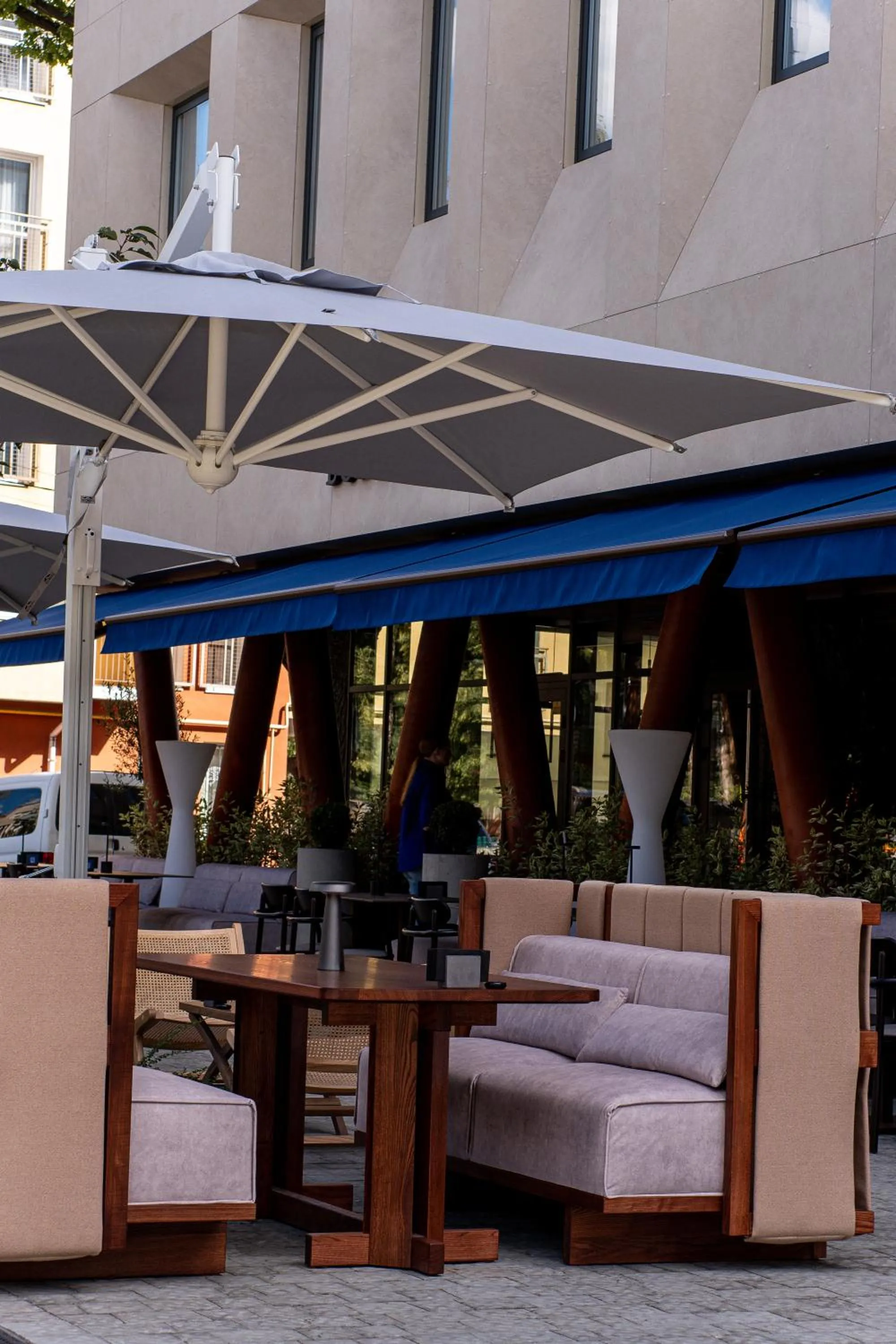 Restaurant/places to eat in LEV Lifestyle Hotel - Maestro