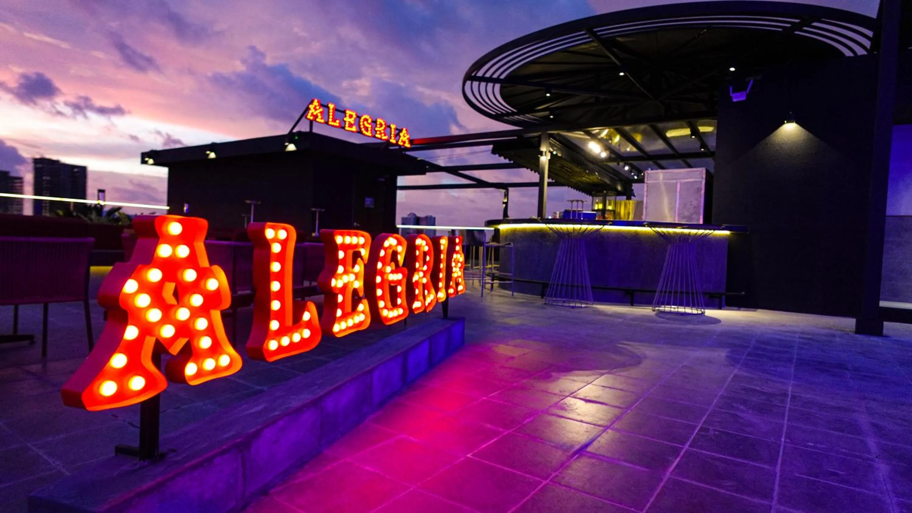 Restaurant/places to eat in Grand La Vogue Hotel and Casino