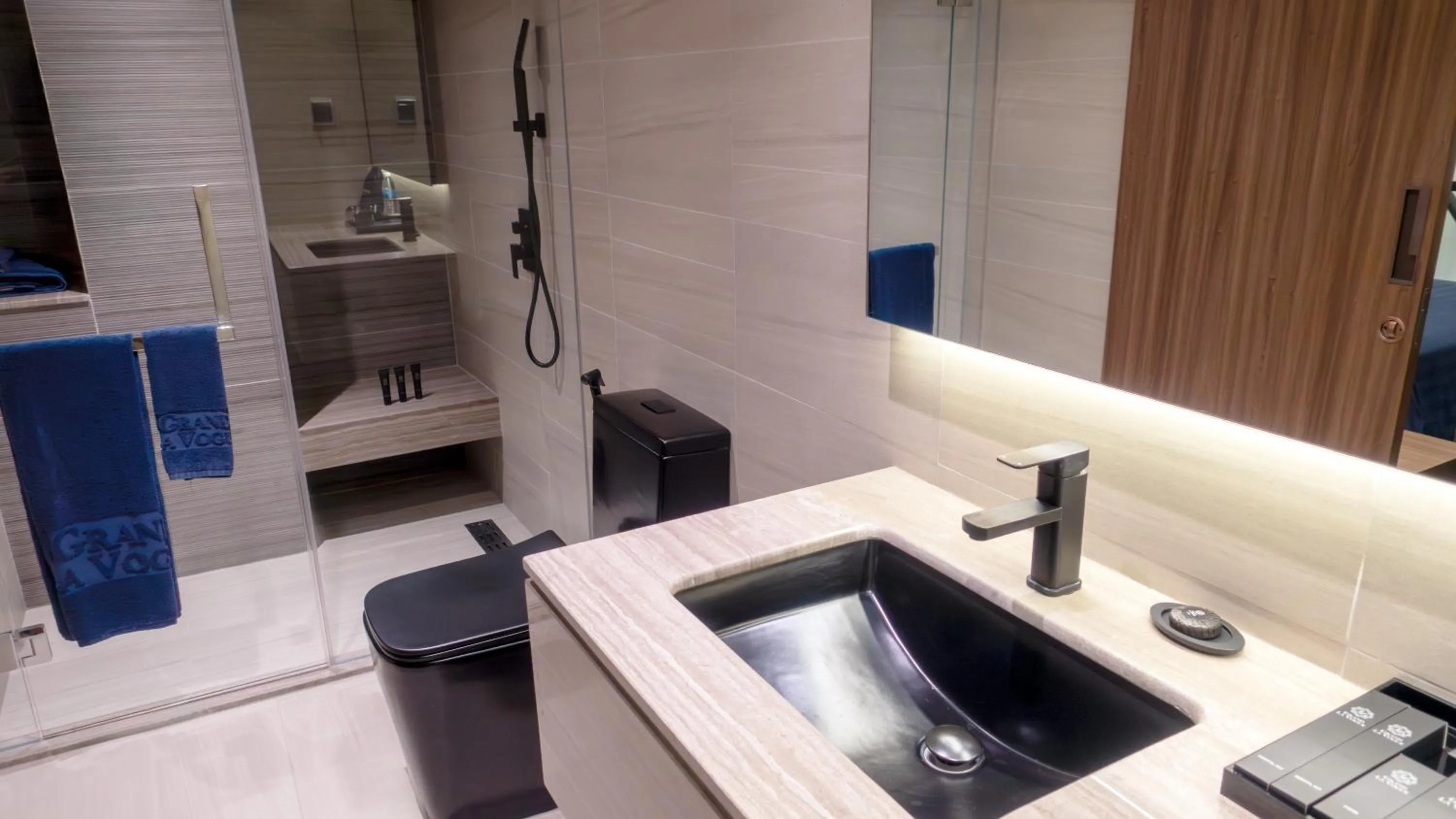 Bathroom in Grand La Vogue Hotel and Casino