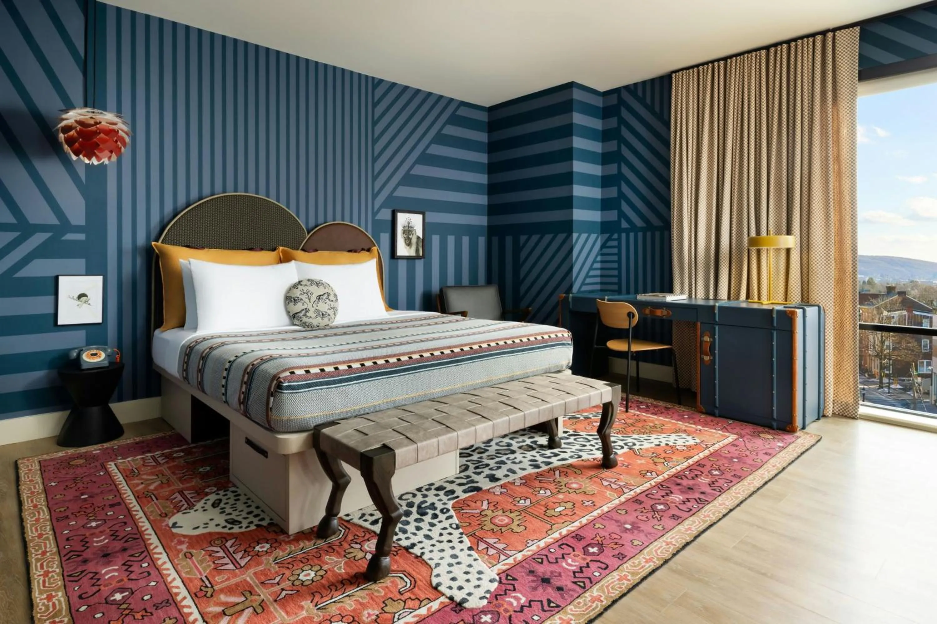 Photo of the whole room, Bed in Moxy Allentown Downtown