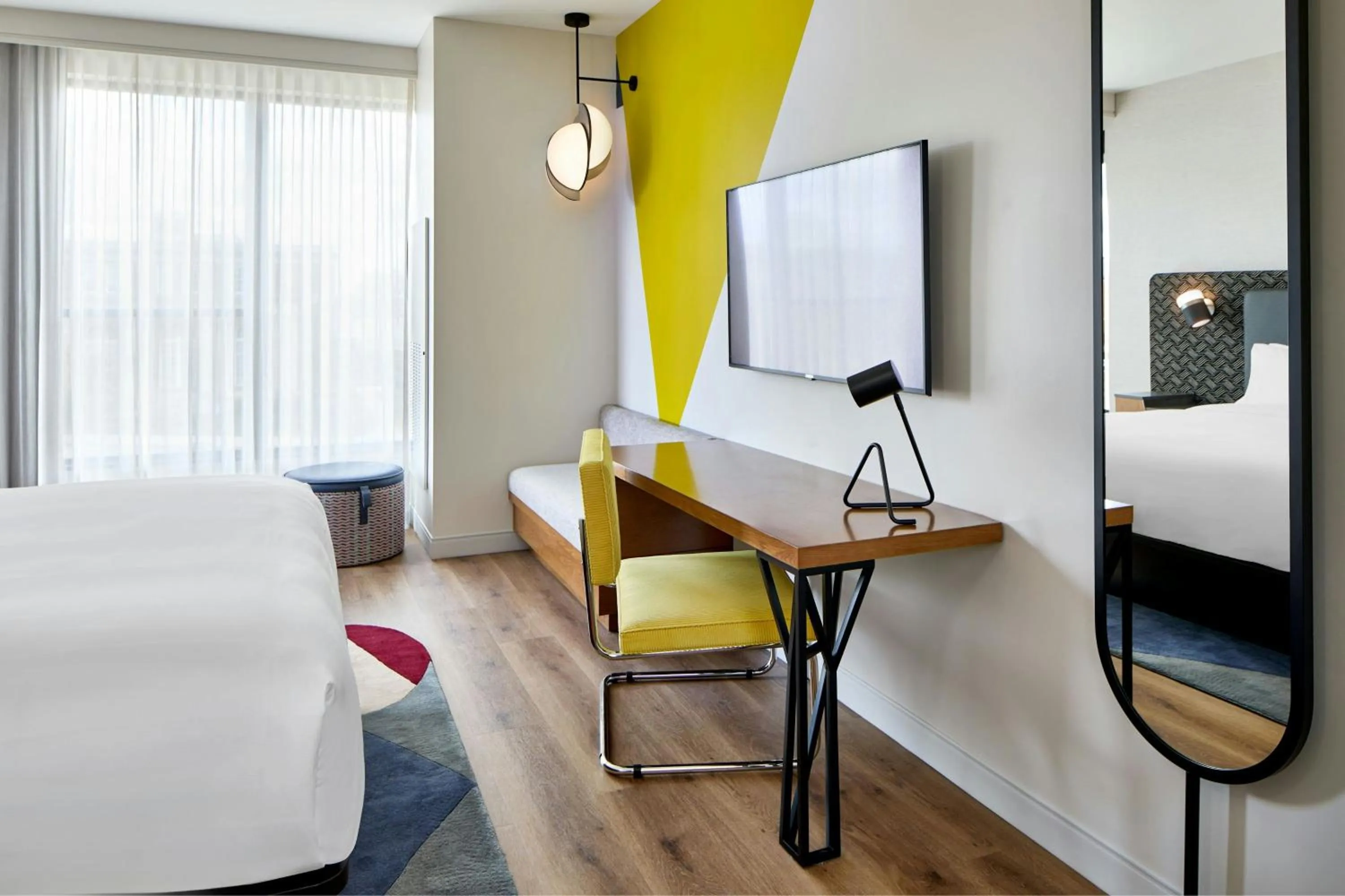 Photo of the whole room, Bed in Hotel Celare, Cincinnati Midtown, a Tribute Portfolio Hotel