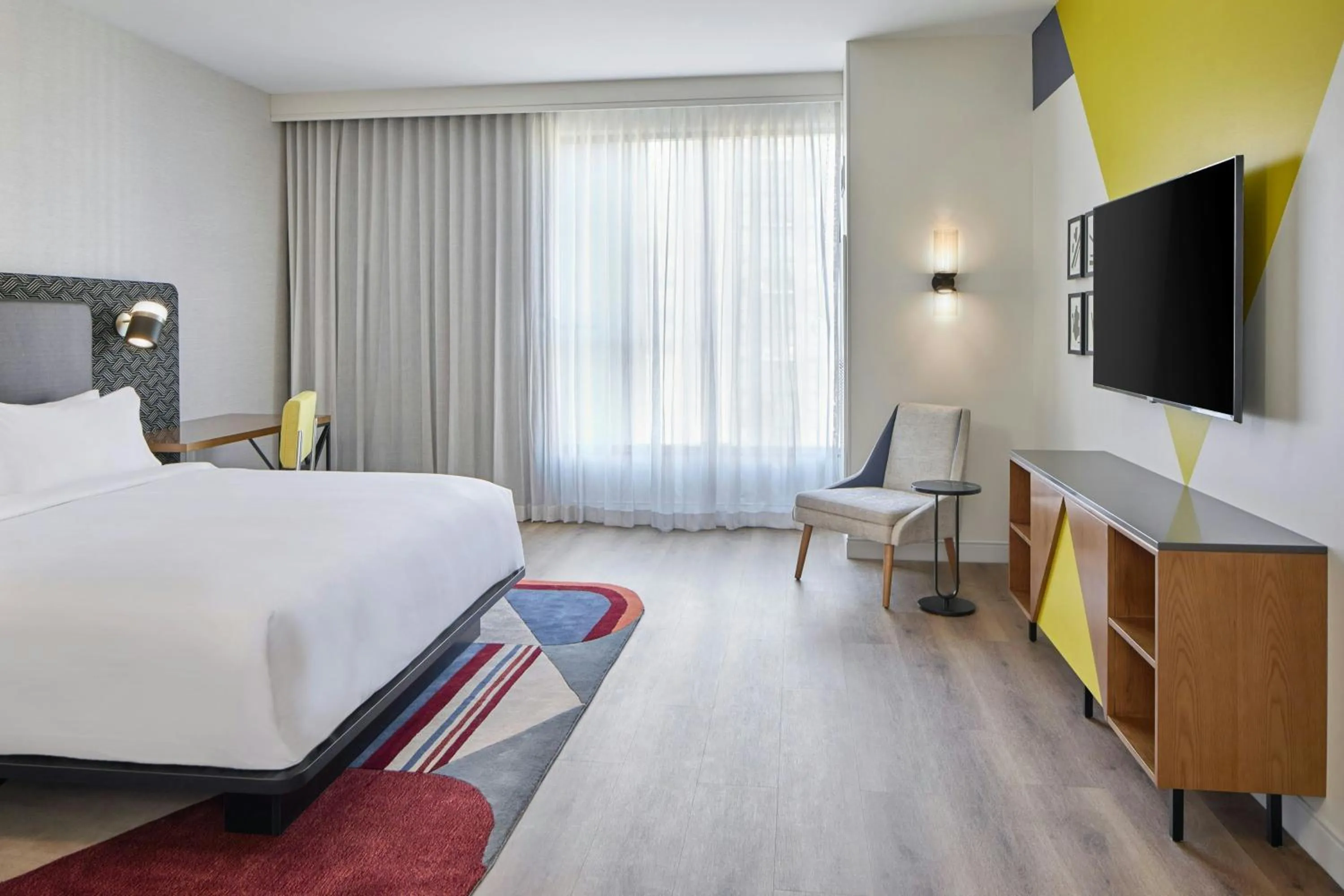 Photo of the whole room, Bed in Hotel Celare, Cincinnati Midtown, a Tribute Portfolio Hotel