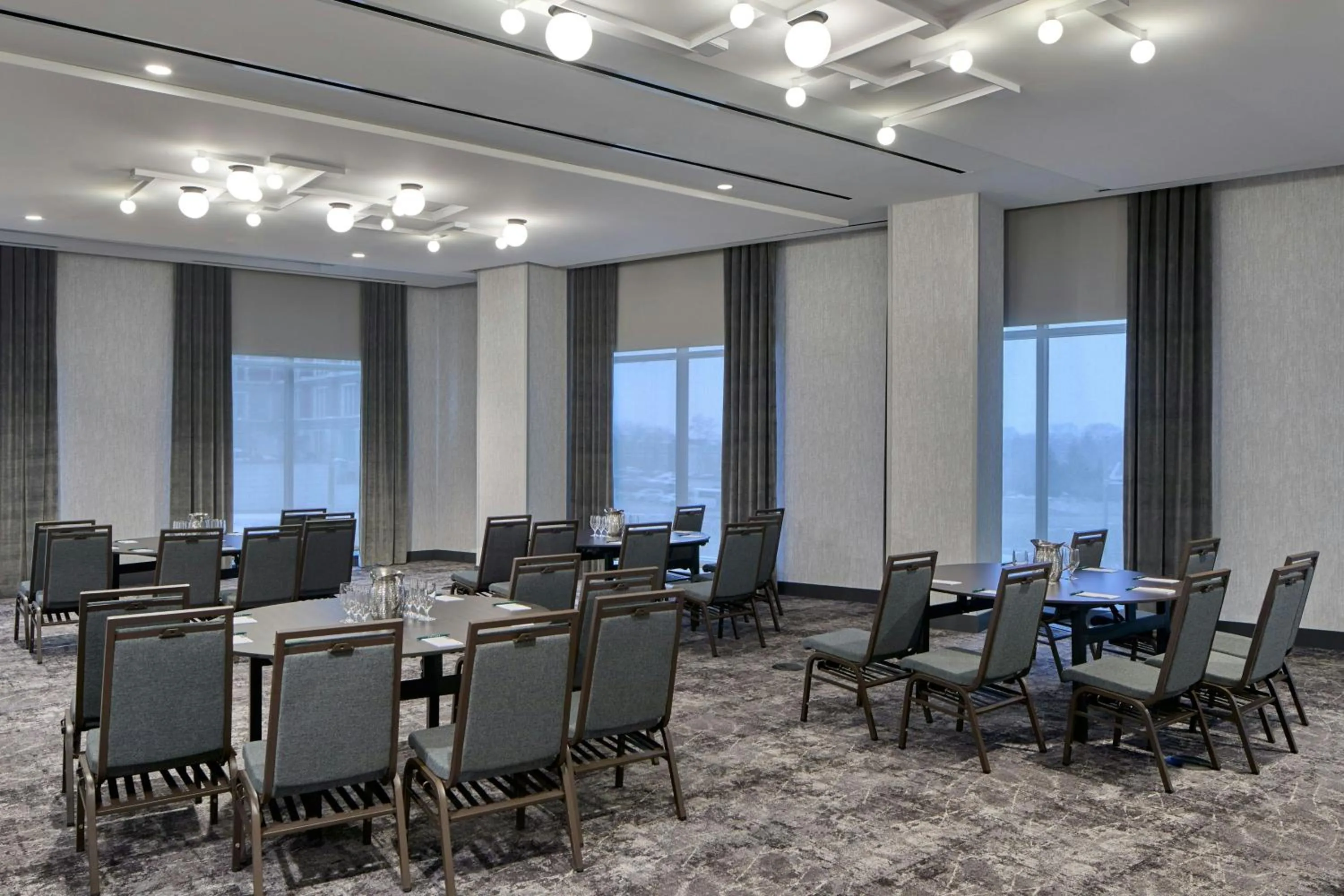 Meeting/conference room in Hotel Celare, Cincinnati Midtown, a Tribute Portfolio Hotel