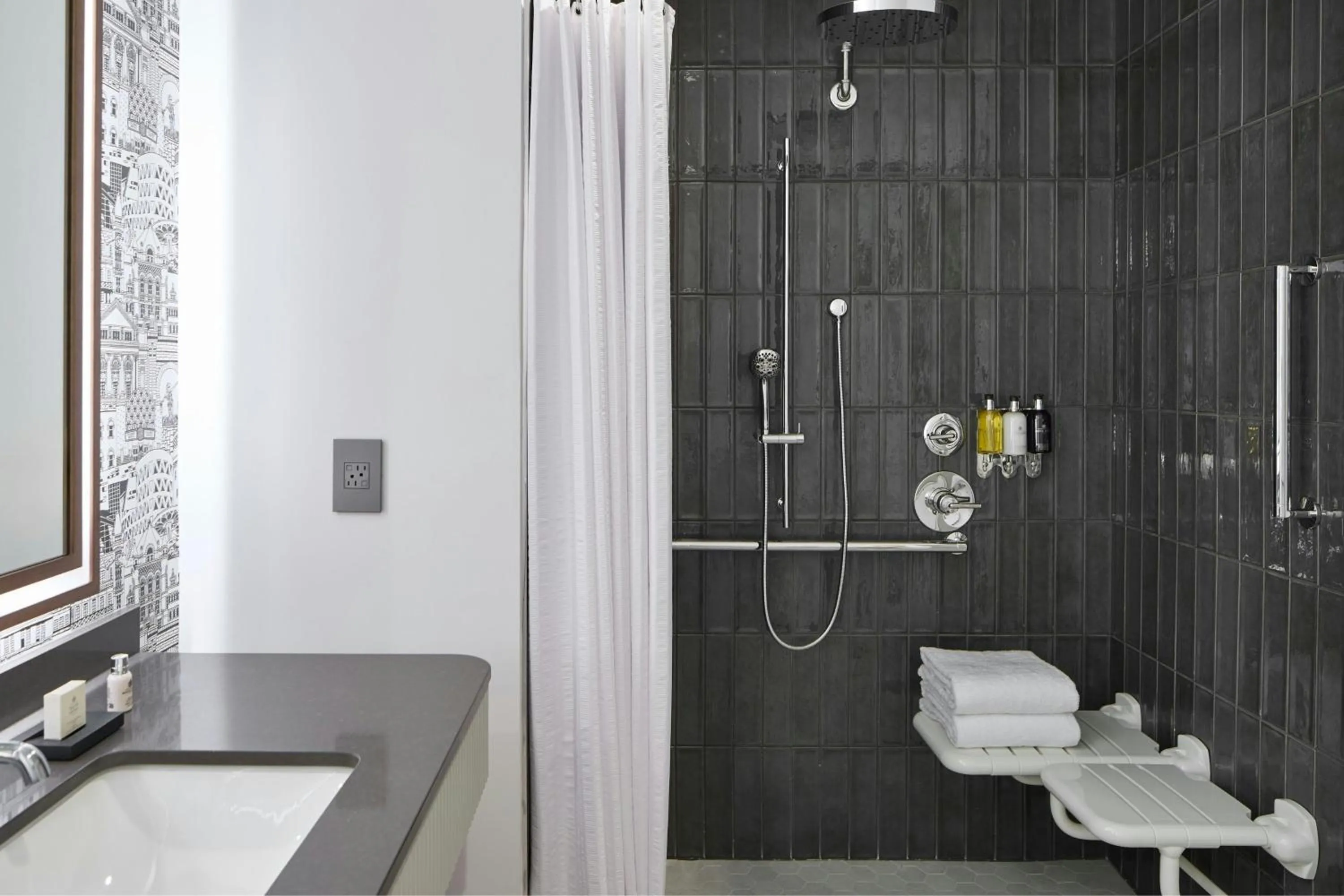 Bathroom in Hotel Celare, Cincinnati Midtown, a Tribute Portfolio Hotel