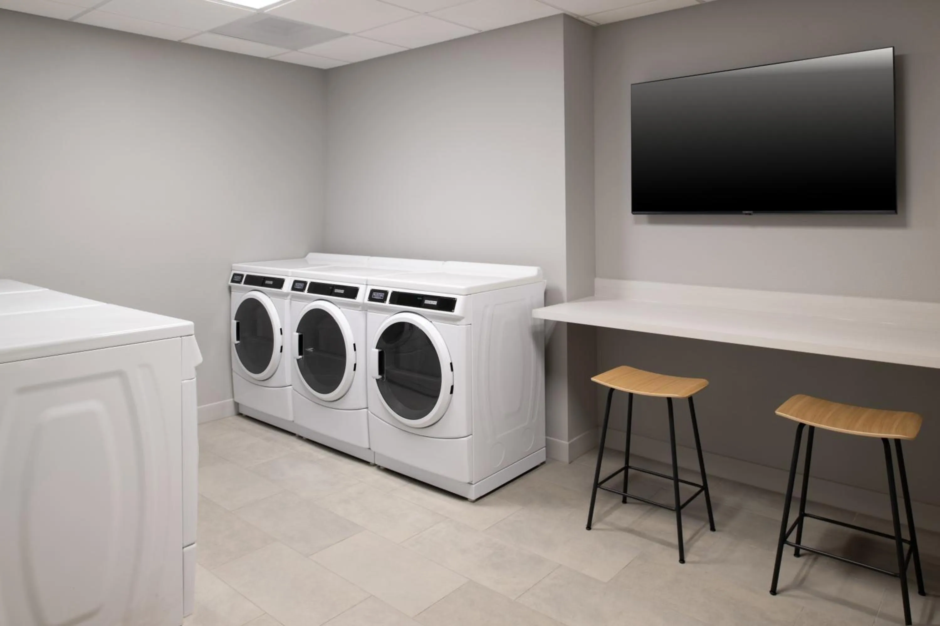 laundry in TownePlace Suites by Marriott Eugene