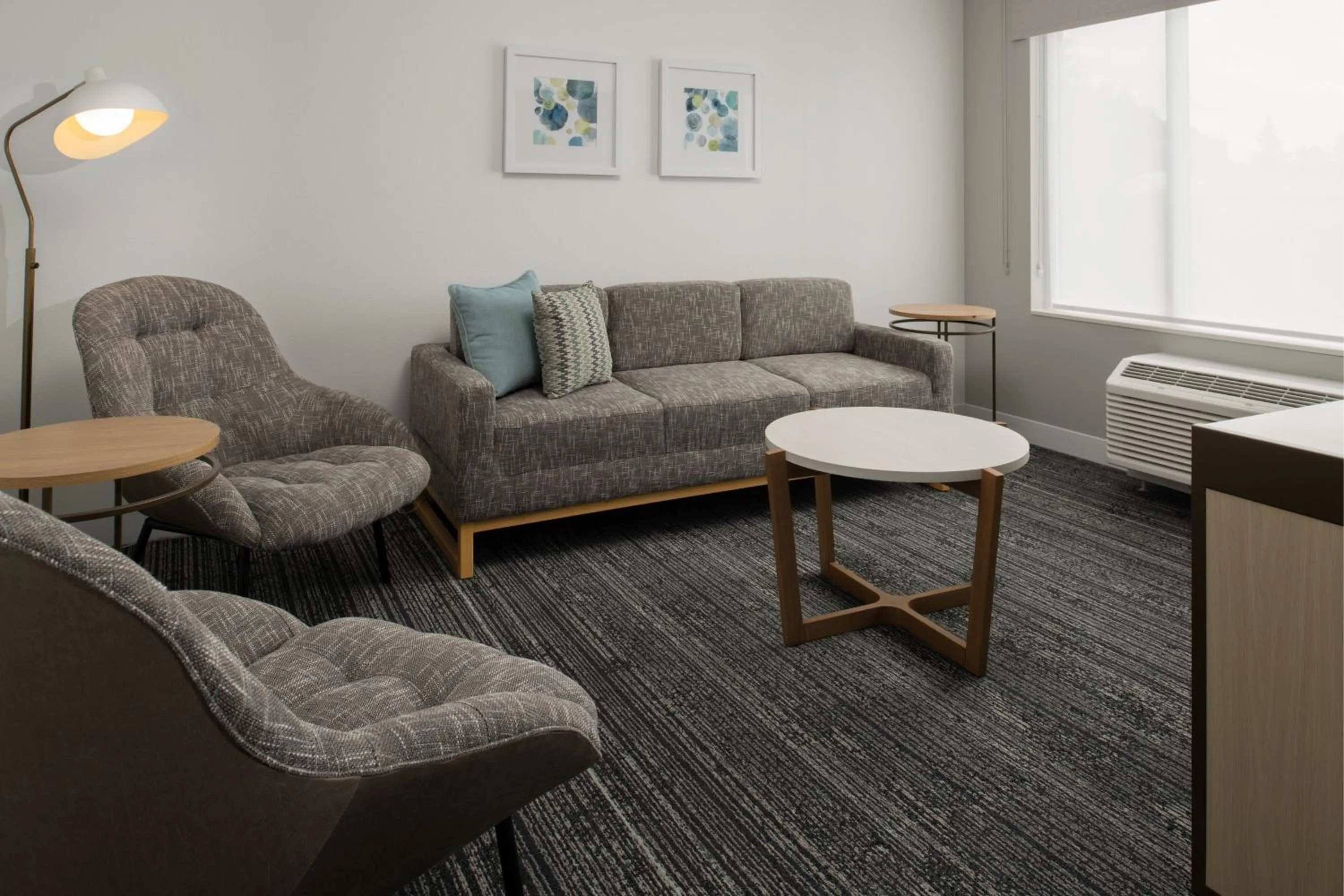 Living room in TownePlace Suites by Marriott Eugene