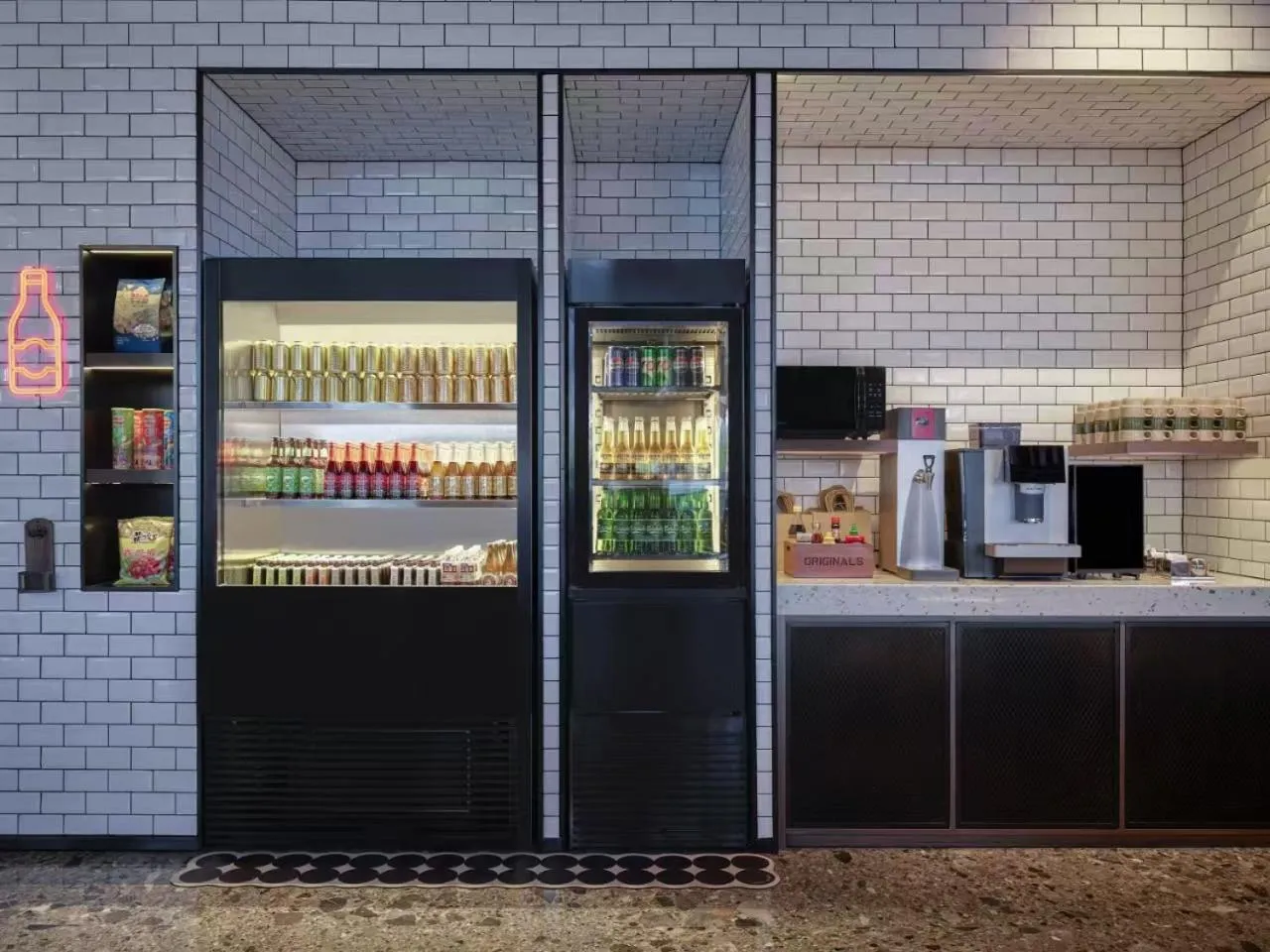 Restaurant/places to eat in Moxy Ningbo Old Bund