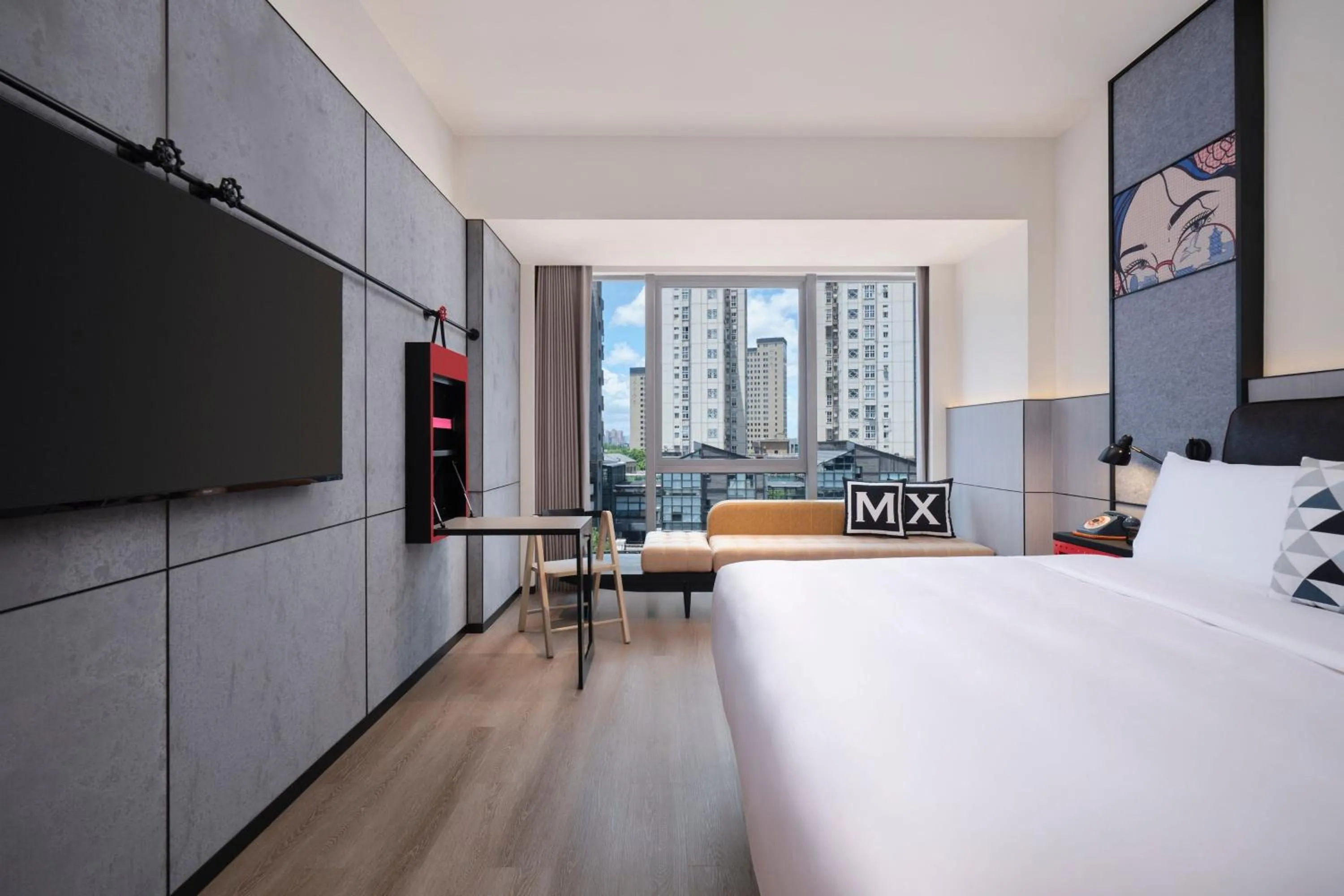 Photo of the whole room, Bed in Moxy Ningbo Old Bund