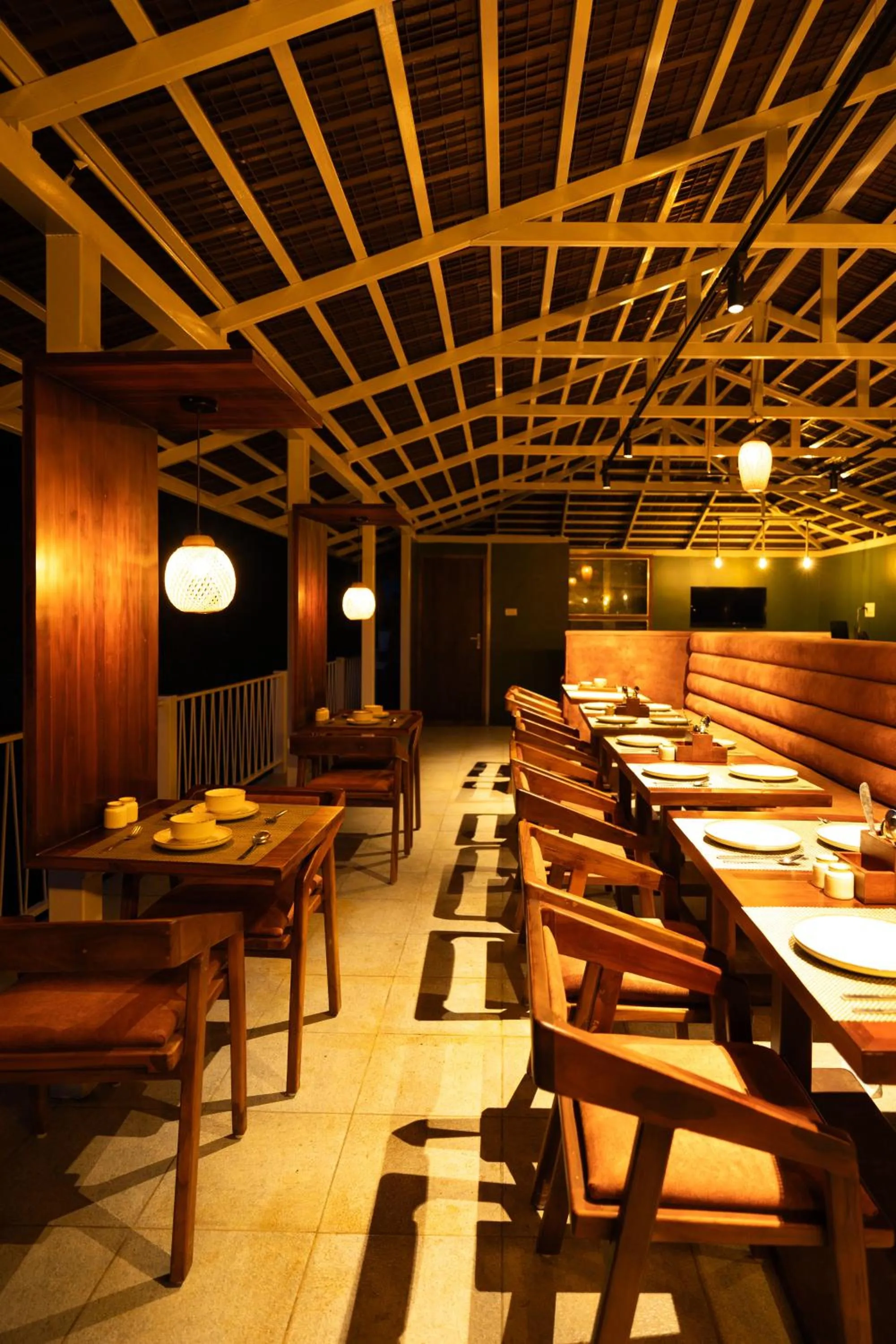 Restaurant/places to eat in Tomorrowland Farms and Suites