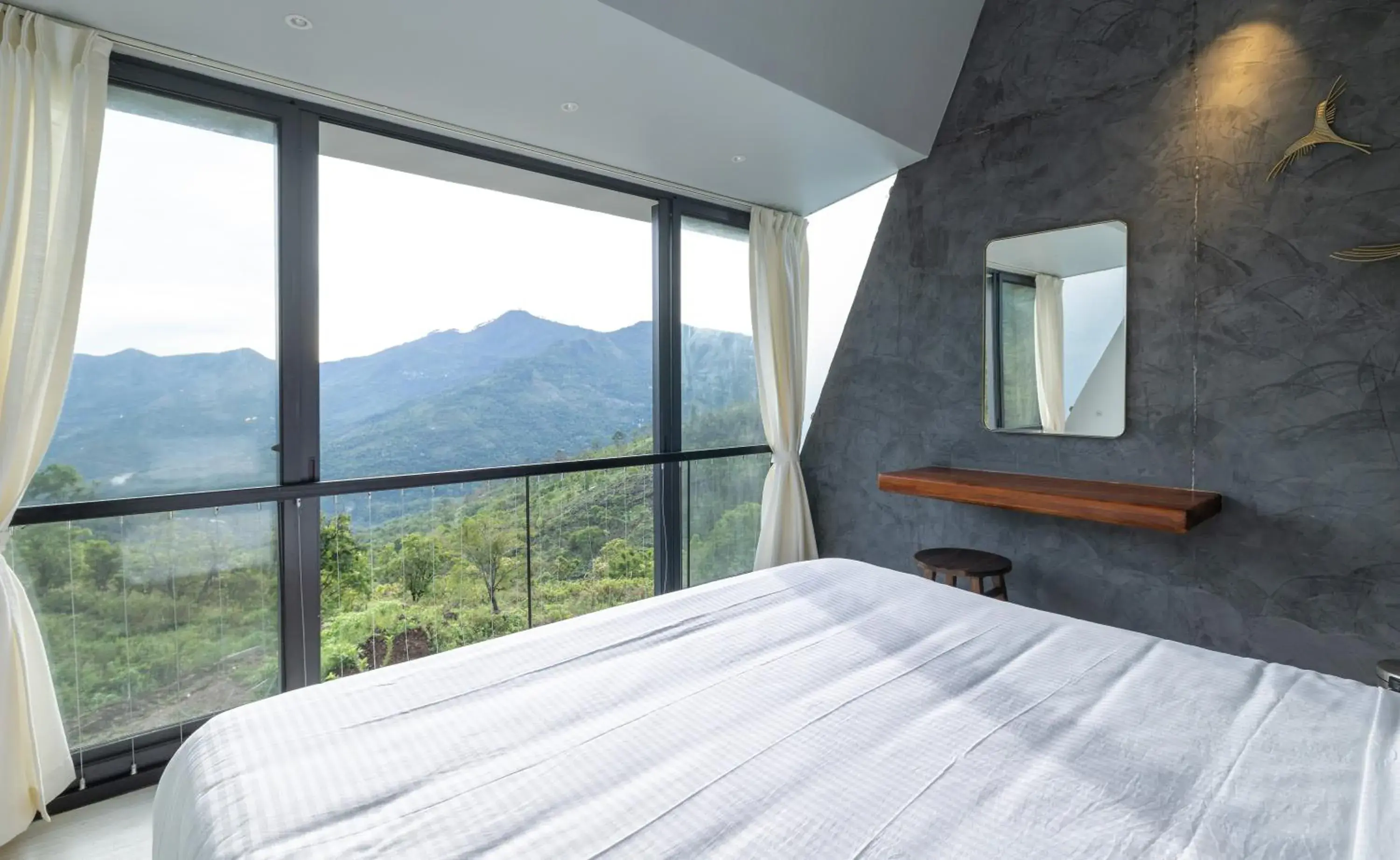 Bed in Tomorrowland Farms and Suites Bed in Tomorrowland Farms and Suites