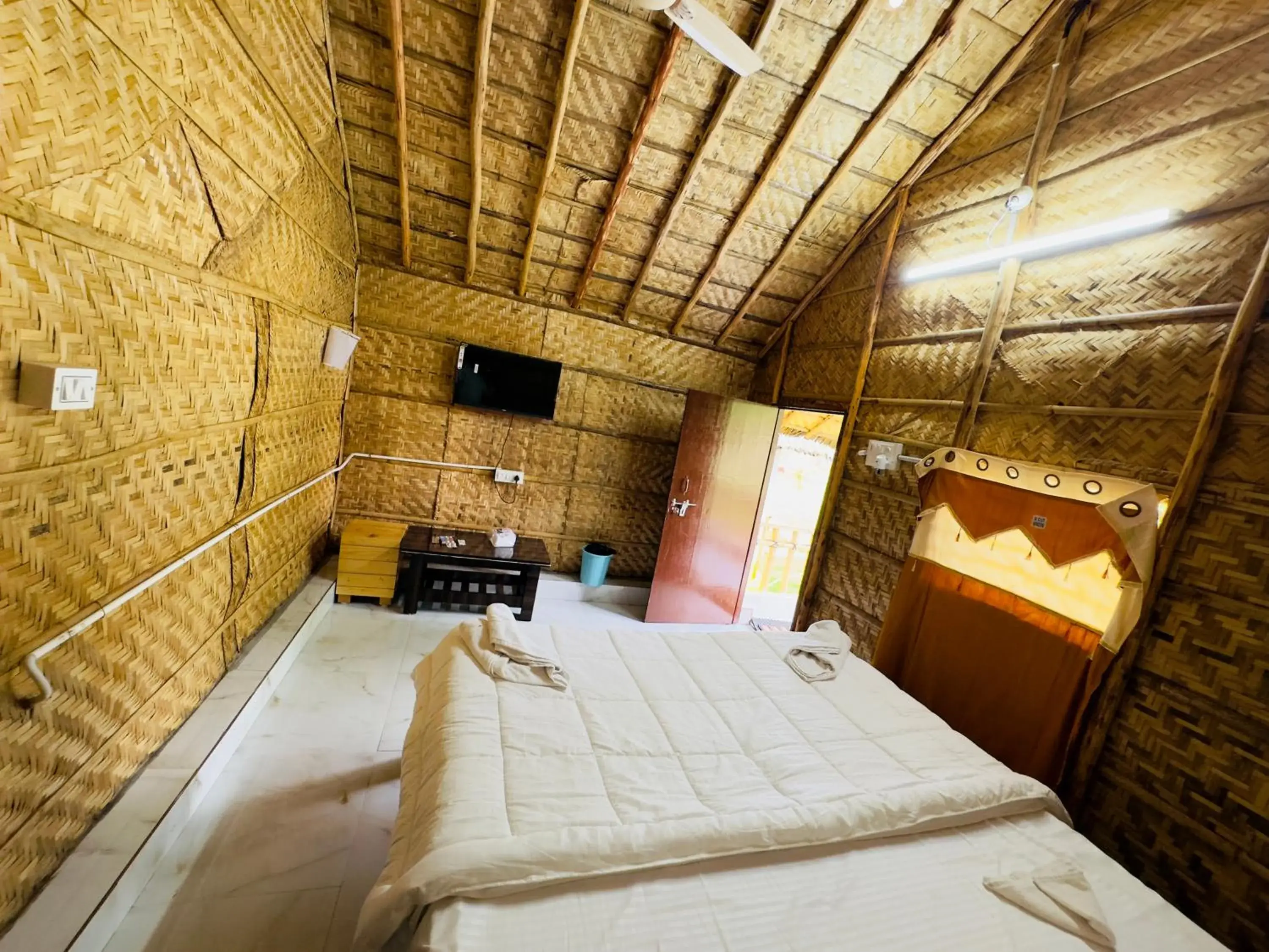 Bed in Tamarind Tree Way Side Amenities Bed in Tamarind Tree Way Side Amenities