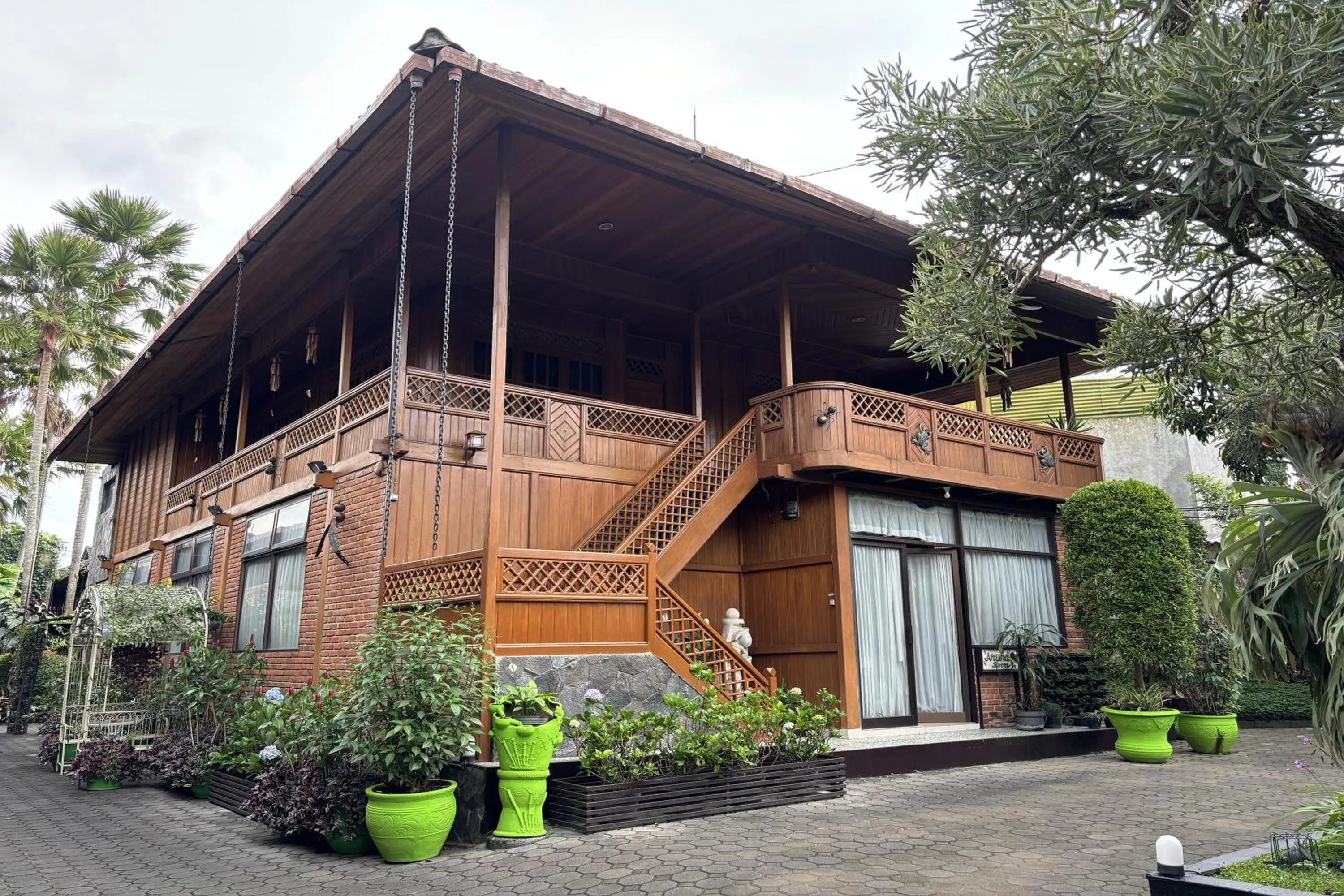 Property building in Hotel Pesona Bamboe Lembang