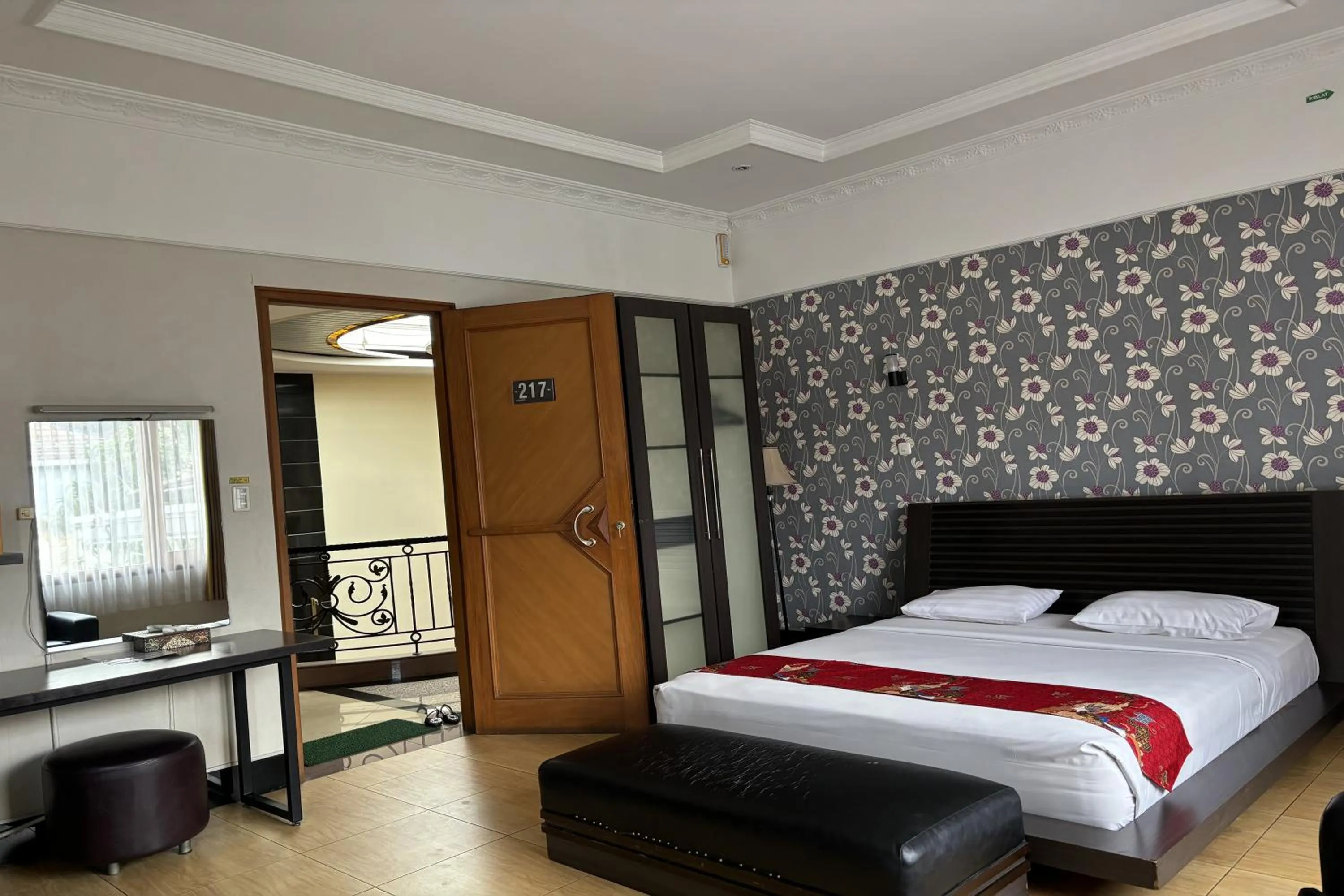 Bed in Hotel Pesona Bamboe Lembang