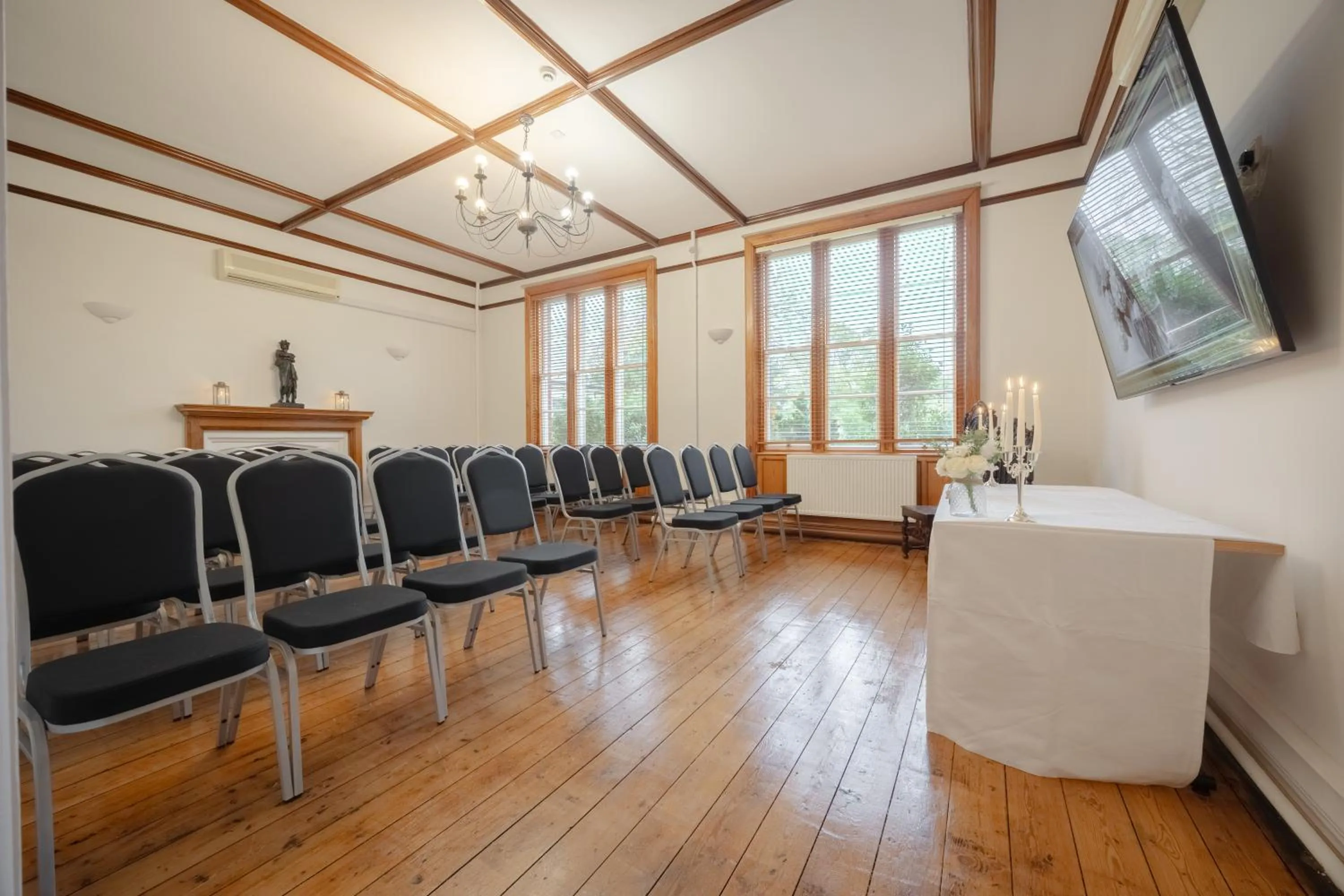 Meeting/conference room in Willingham House