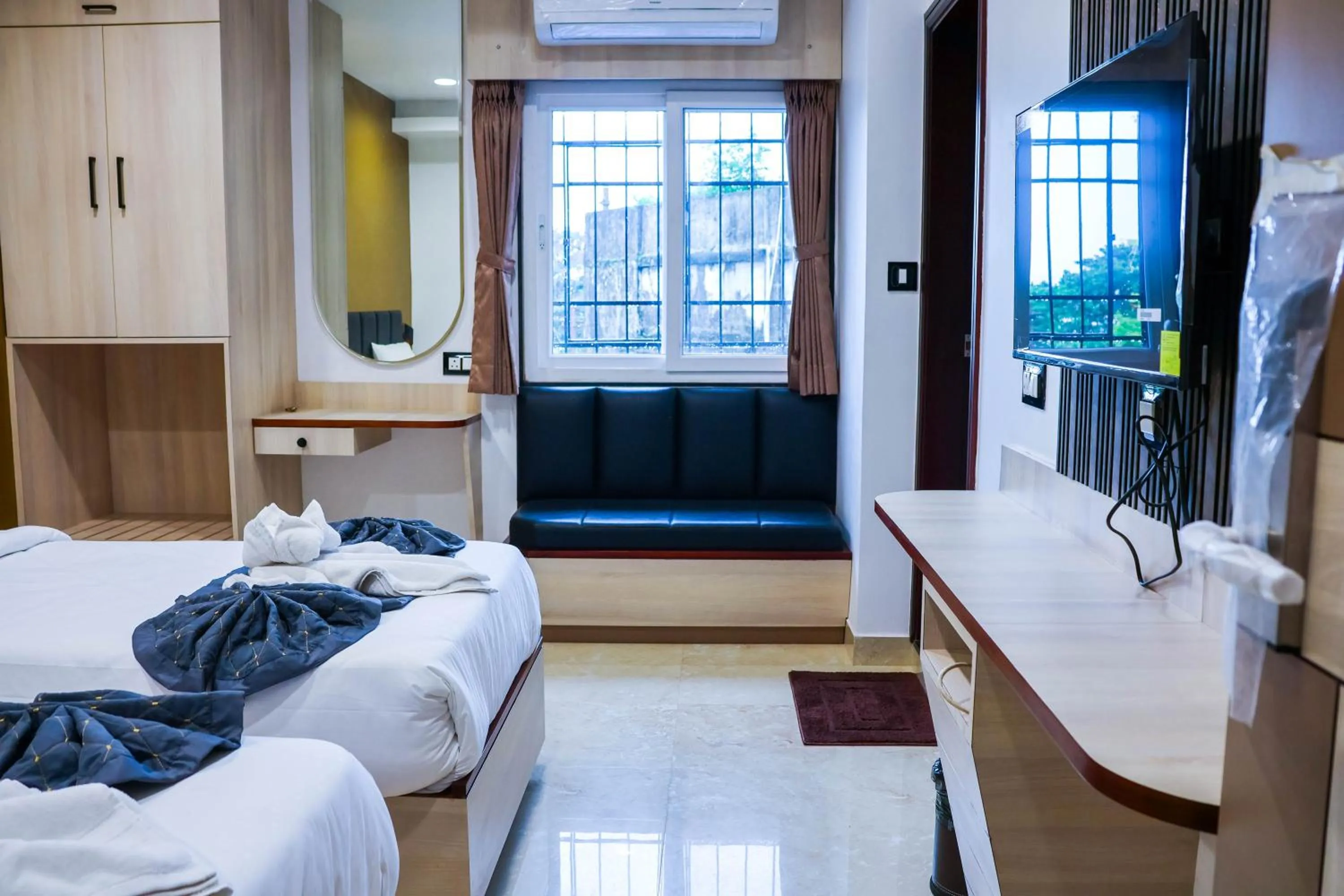 TV and multimedia, Bed in The Executive Inn