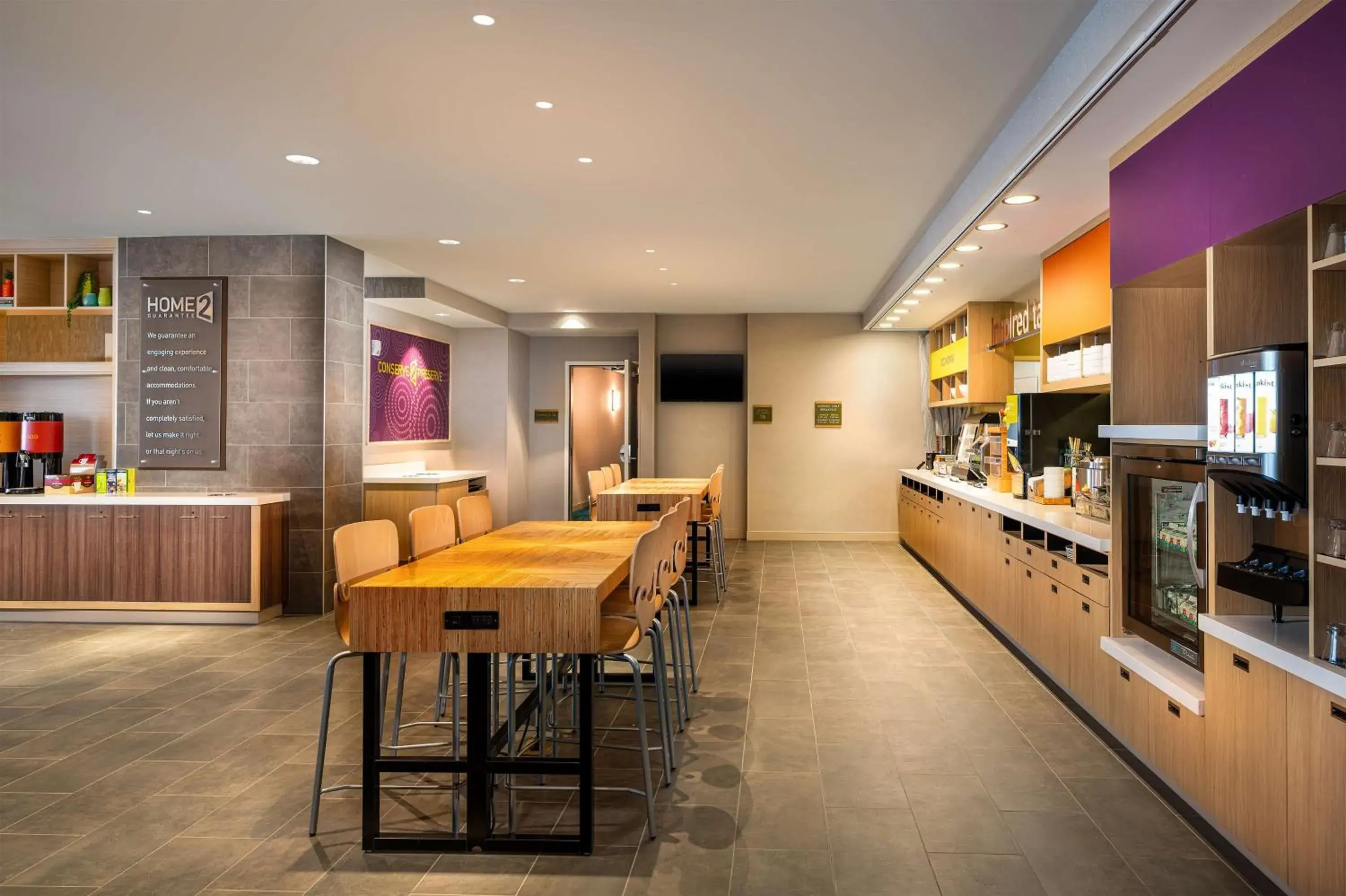 Breakfast in Home2 Suites by Hilton Bozeman Midtown Breakfast in Home2 Suites by Hilton Bozeman Midtown