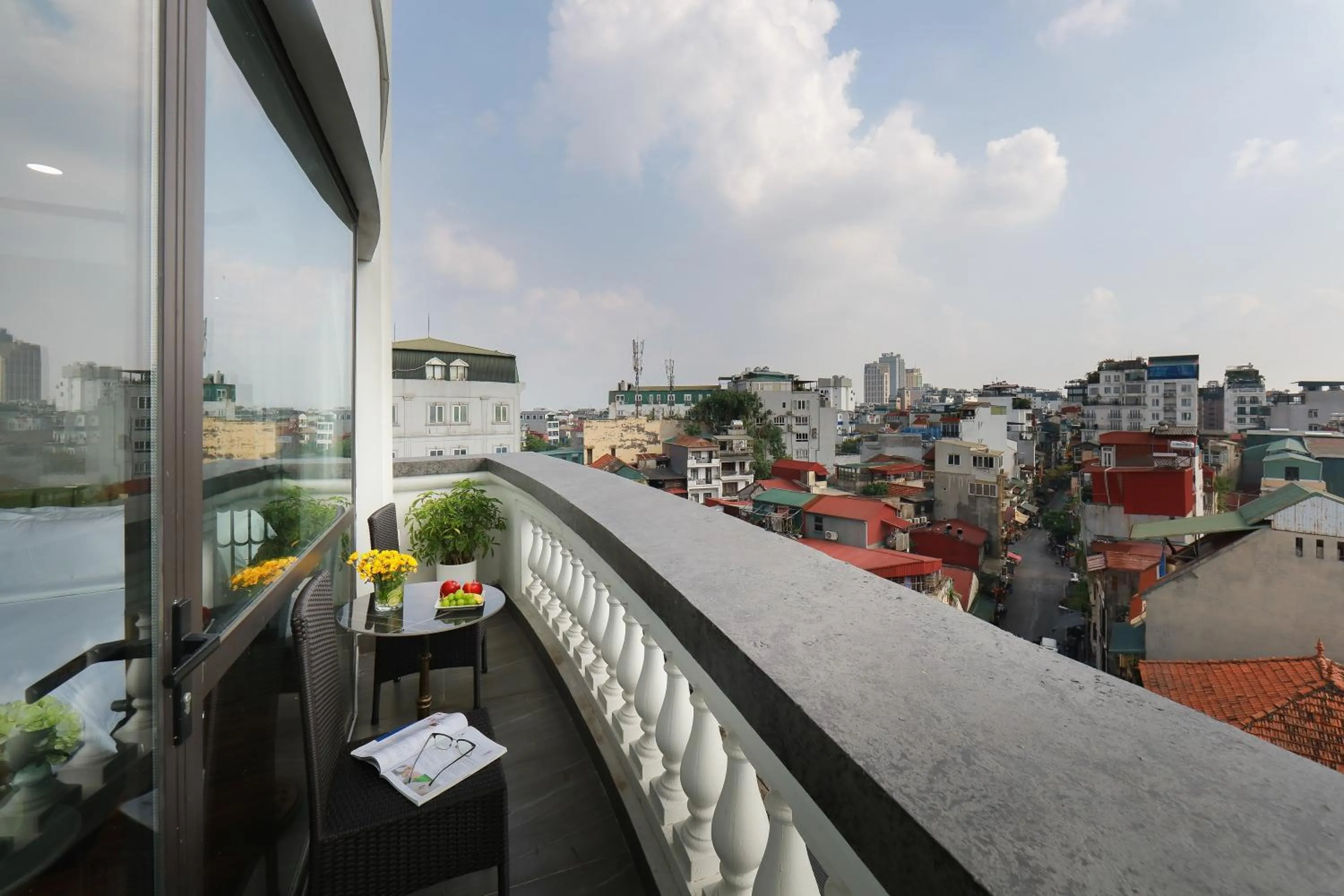 Balcony/Terrace in Hanoi Plaza Suite Hotel & Spa