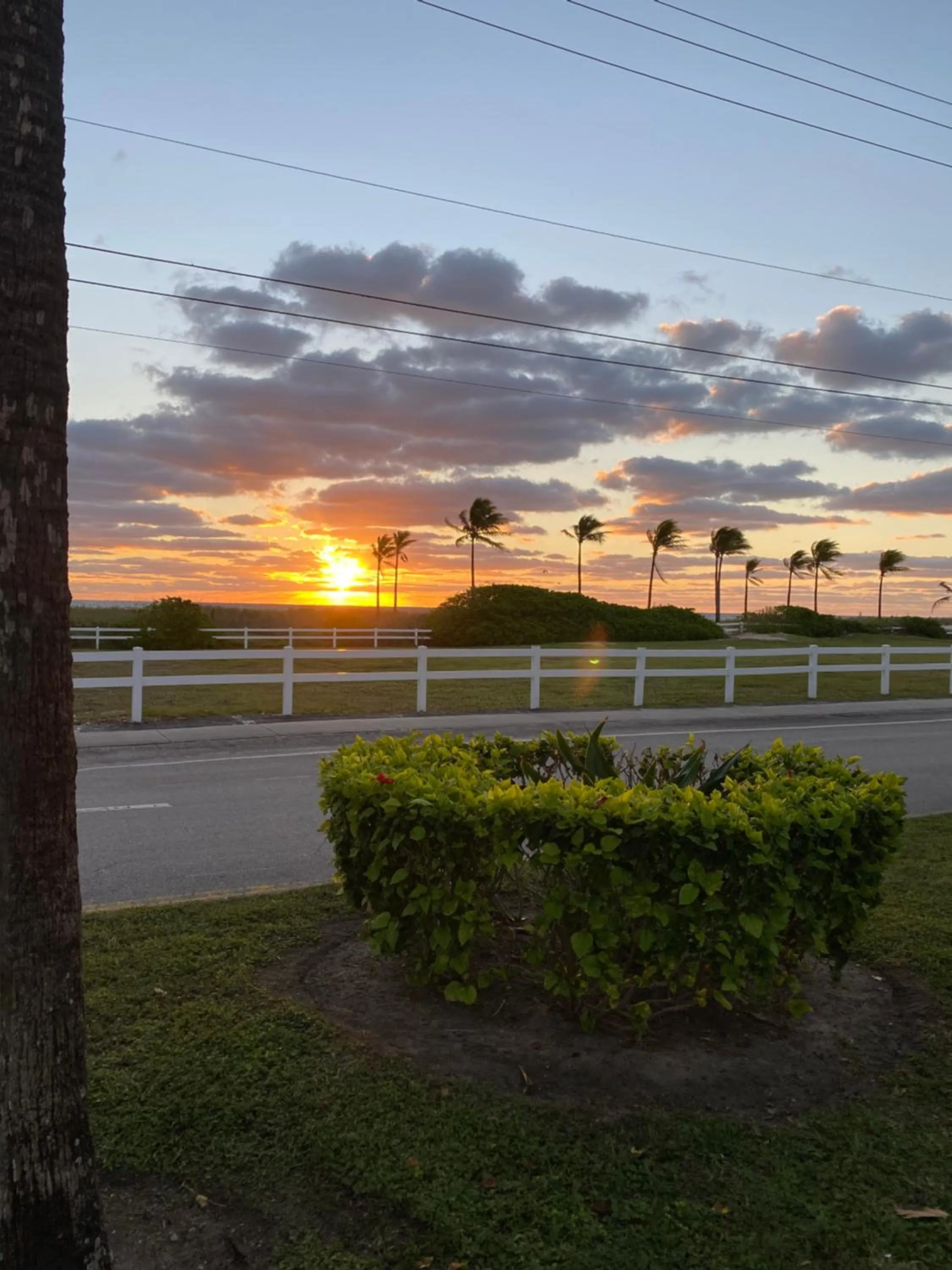 Sunrise in Dee Jay Beach Resort