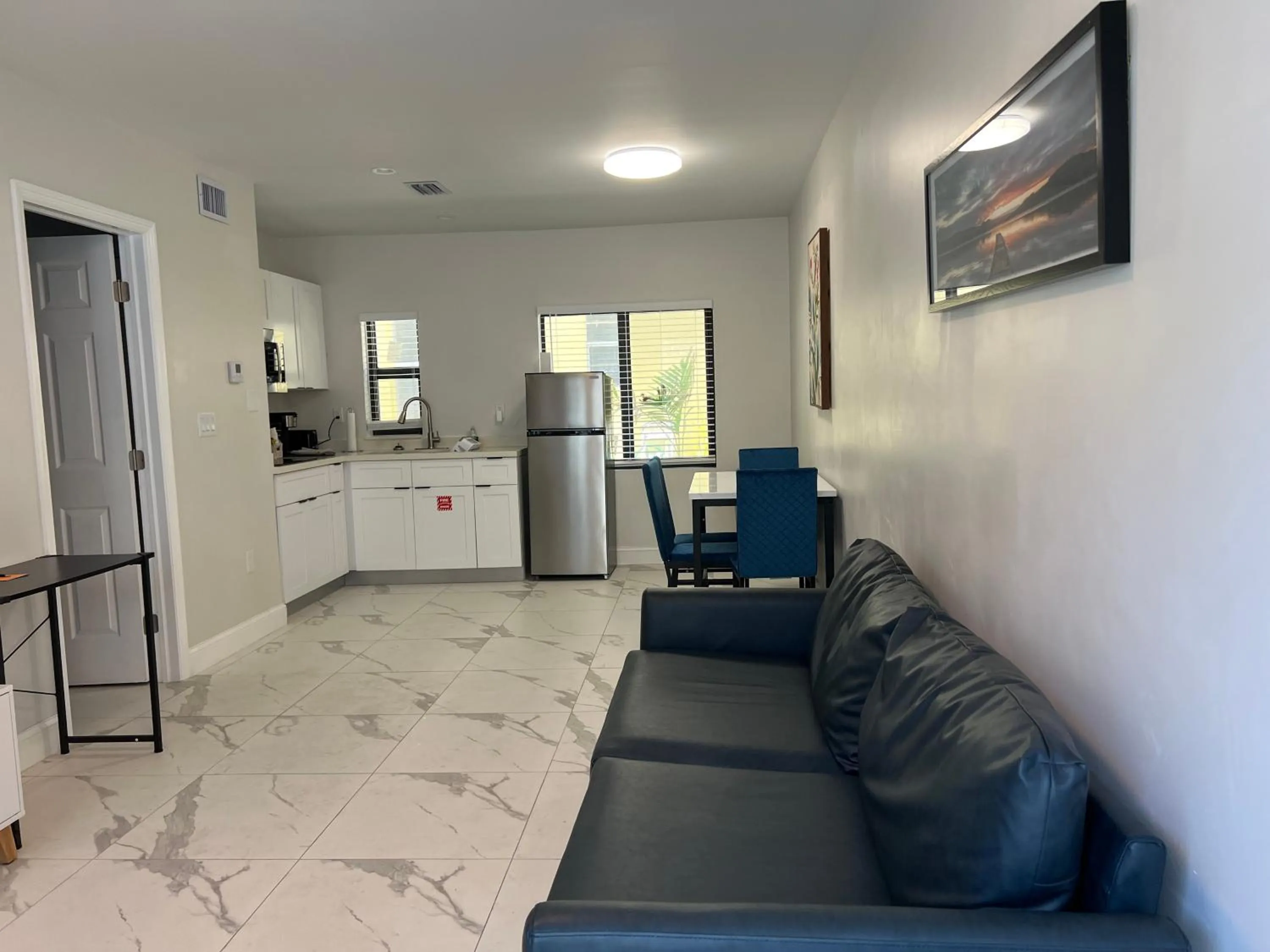 Kitchen or kitchenette in Dee Jay Beach Resort