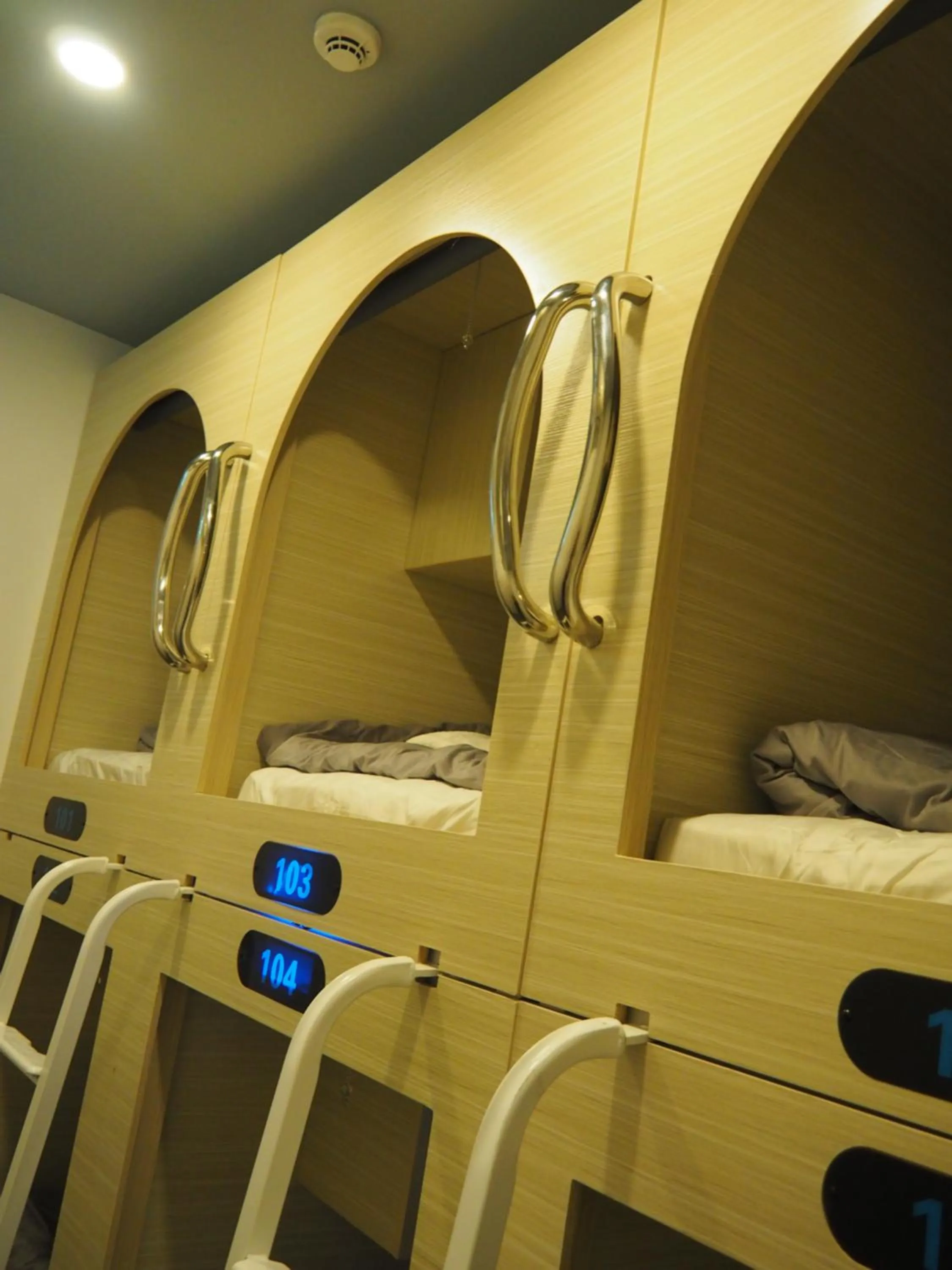 Bed in Coller Chinatown