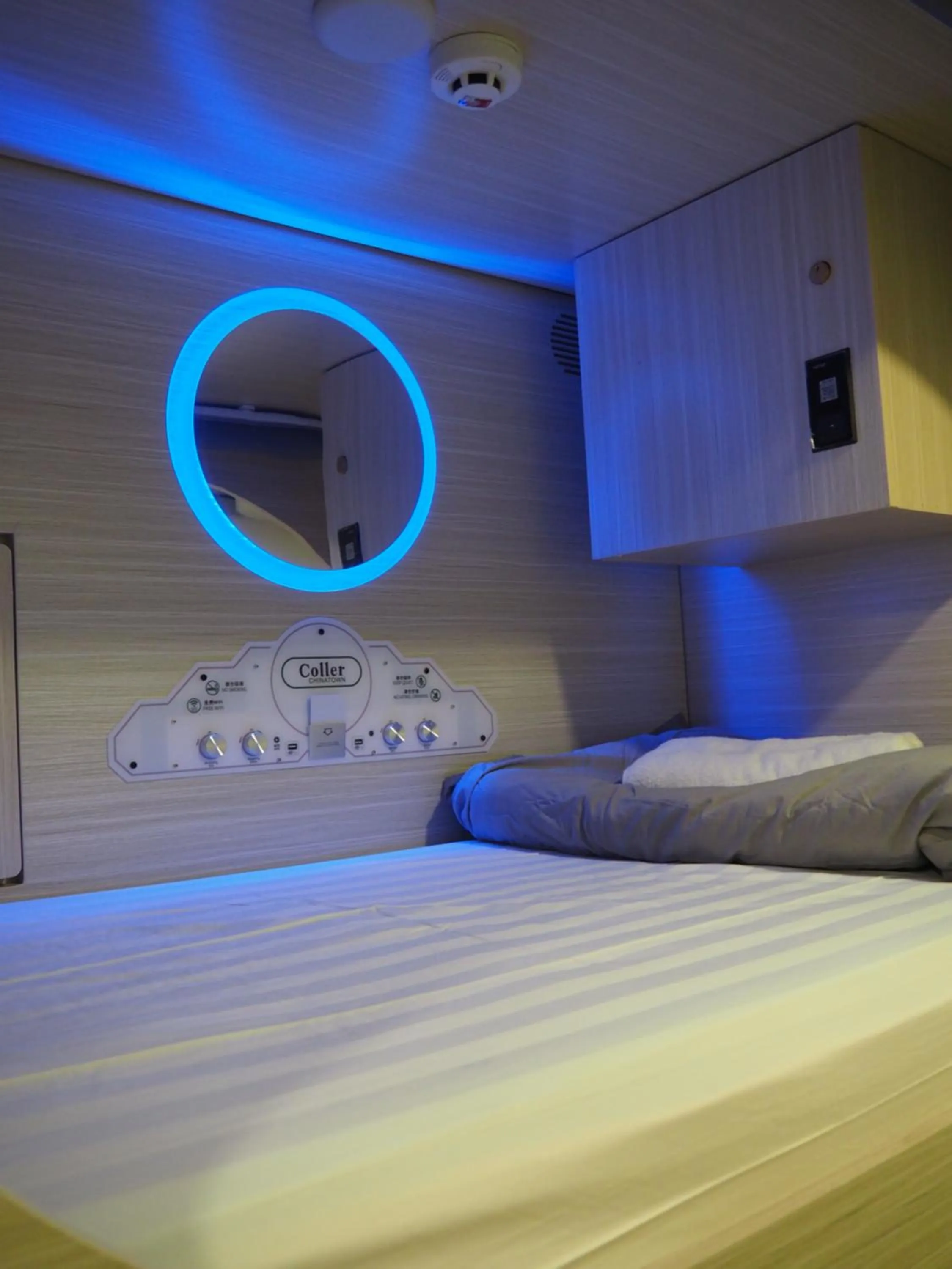 Bed in Coller Chinatown