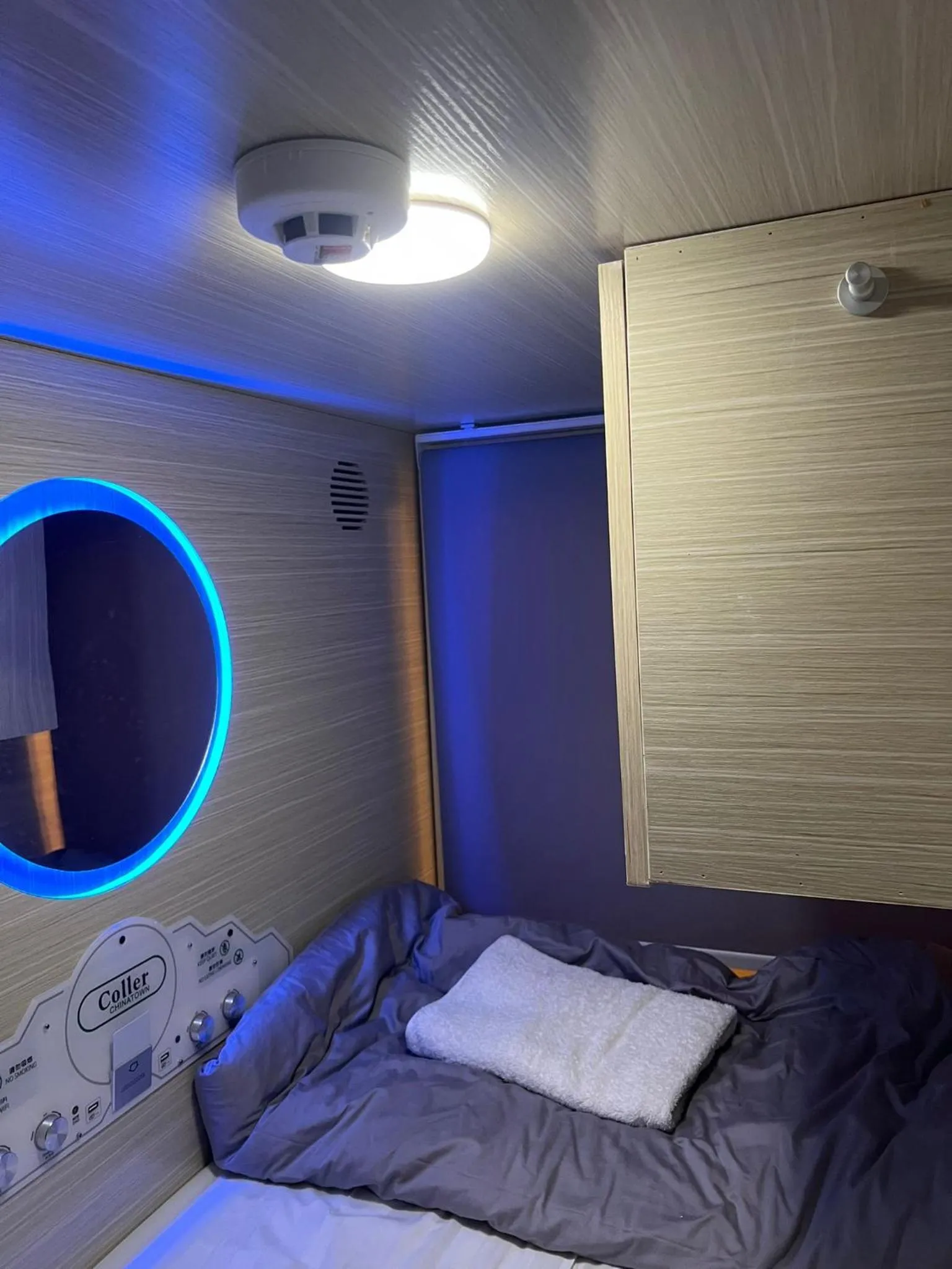 Bed in Coller Chinatown