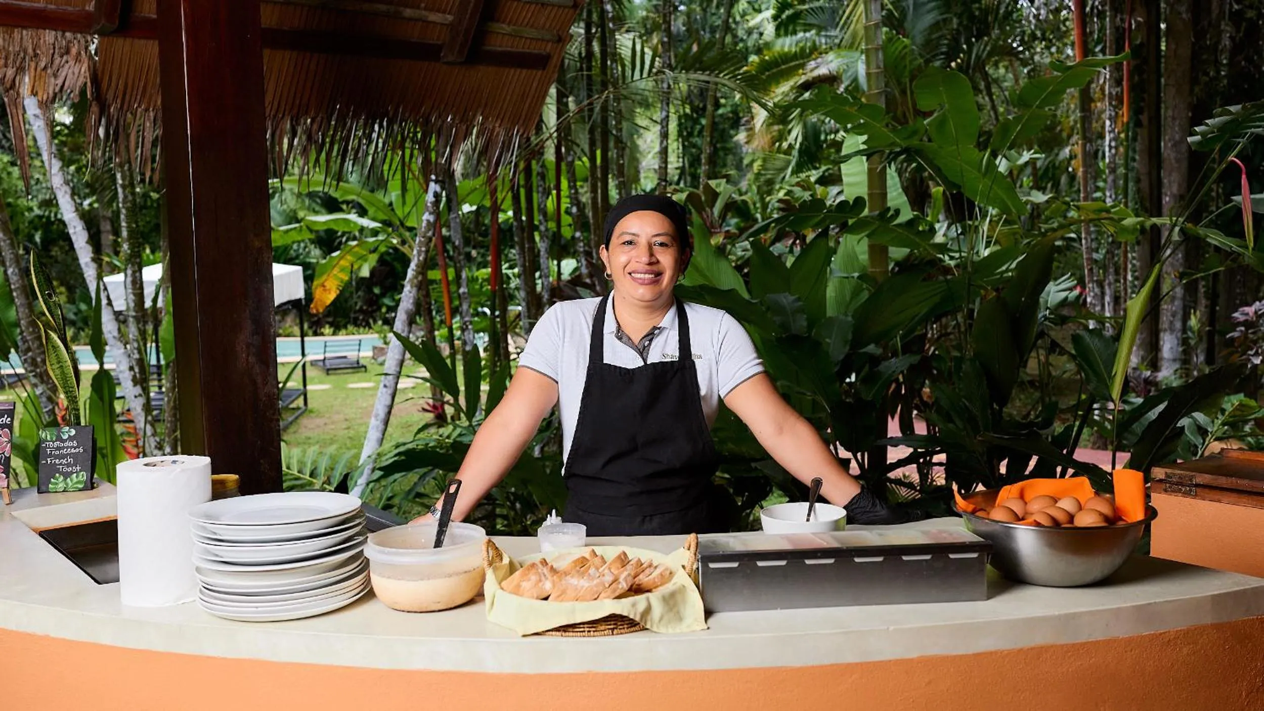 Buffet breakfast in Hotel Shawandha Costa Rica