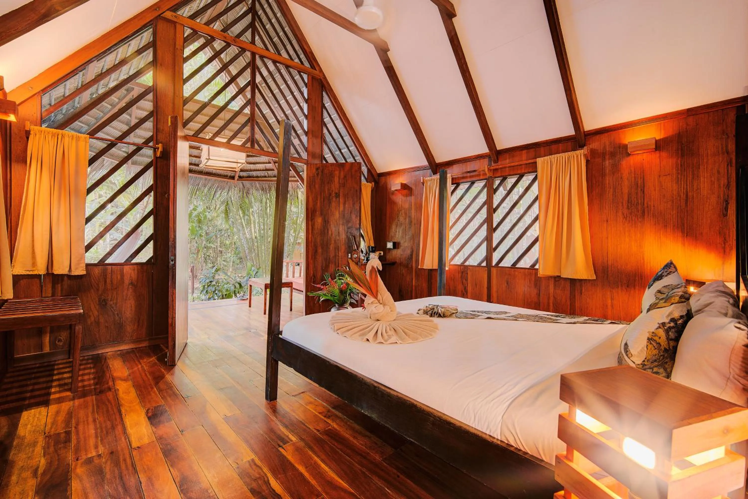 Bed in Hotel Shawandha Costa Rica