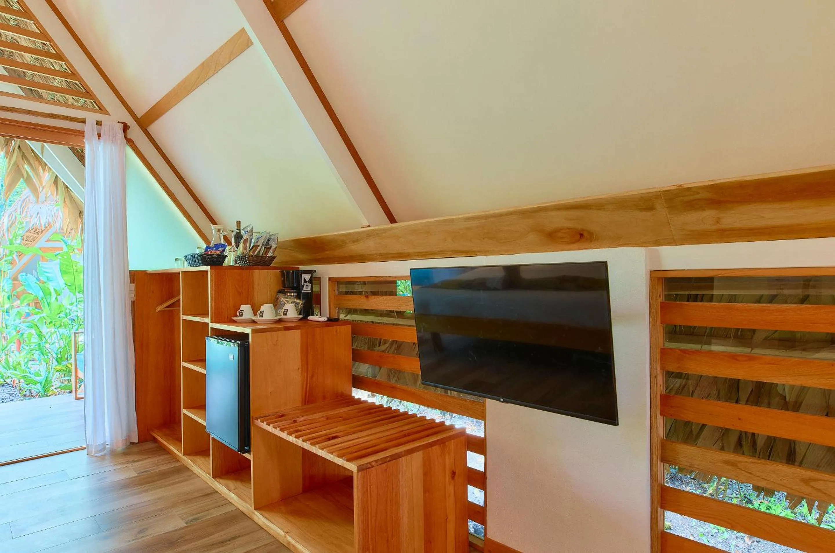 TV and multimedia in Shawandha Lodge