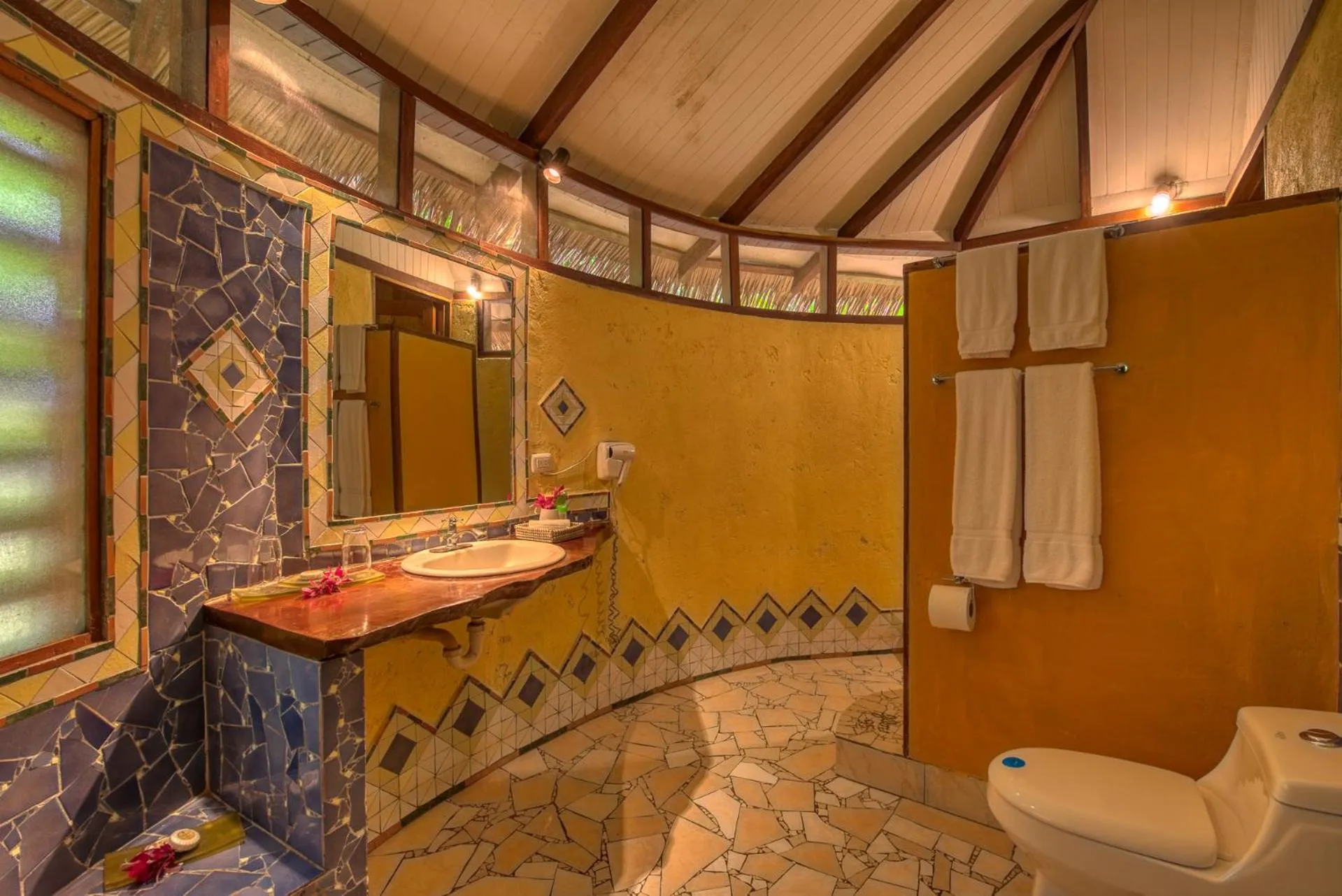 Bathroom in Shawandha Lodge