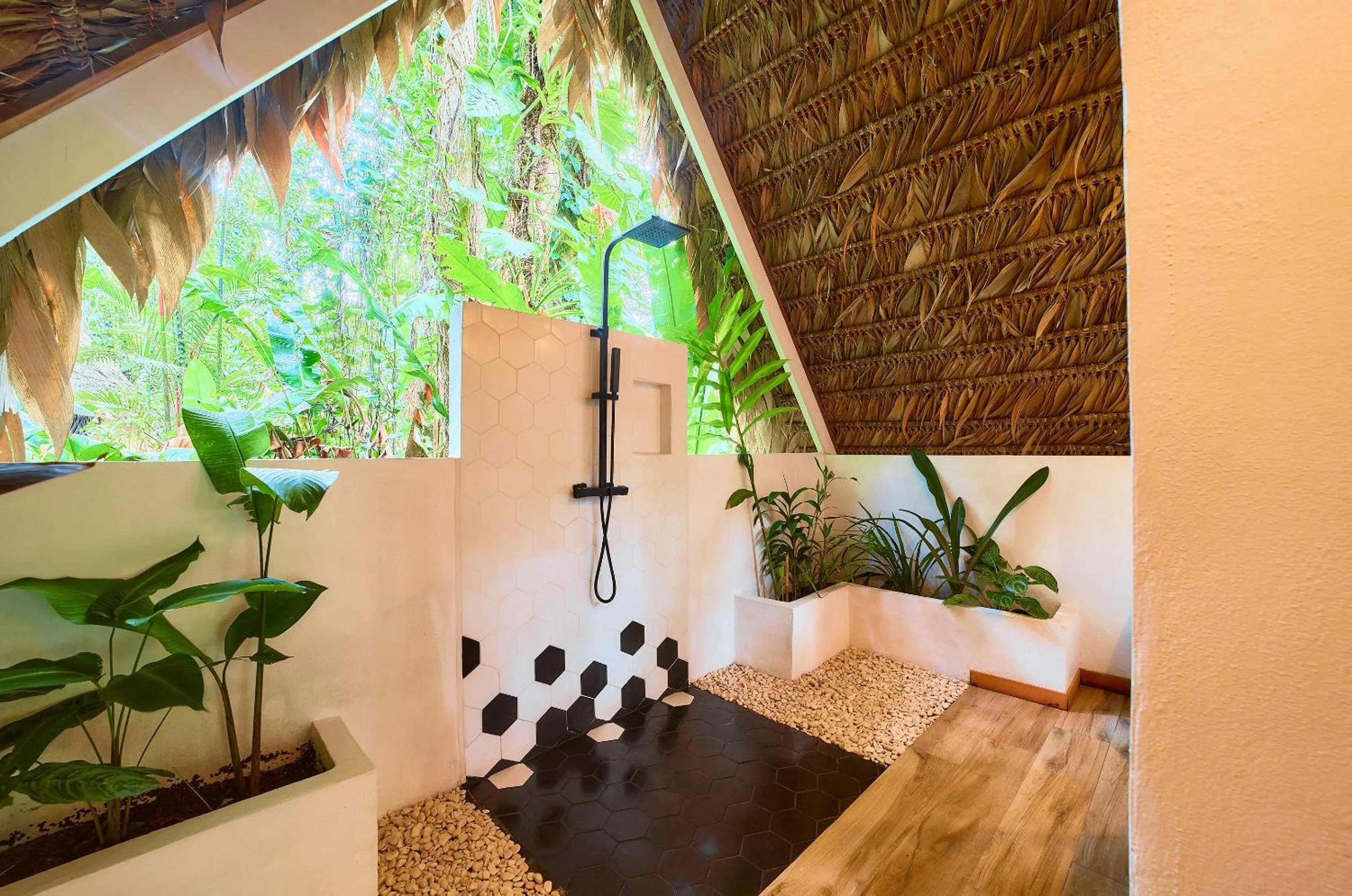 Bathroom in Shawandha Lodge