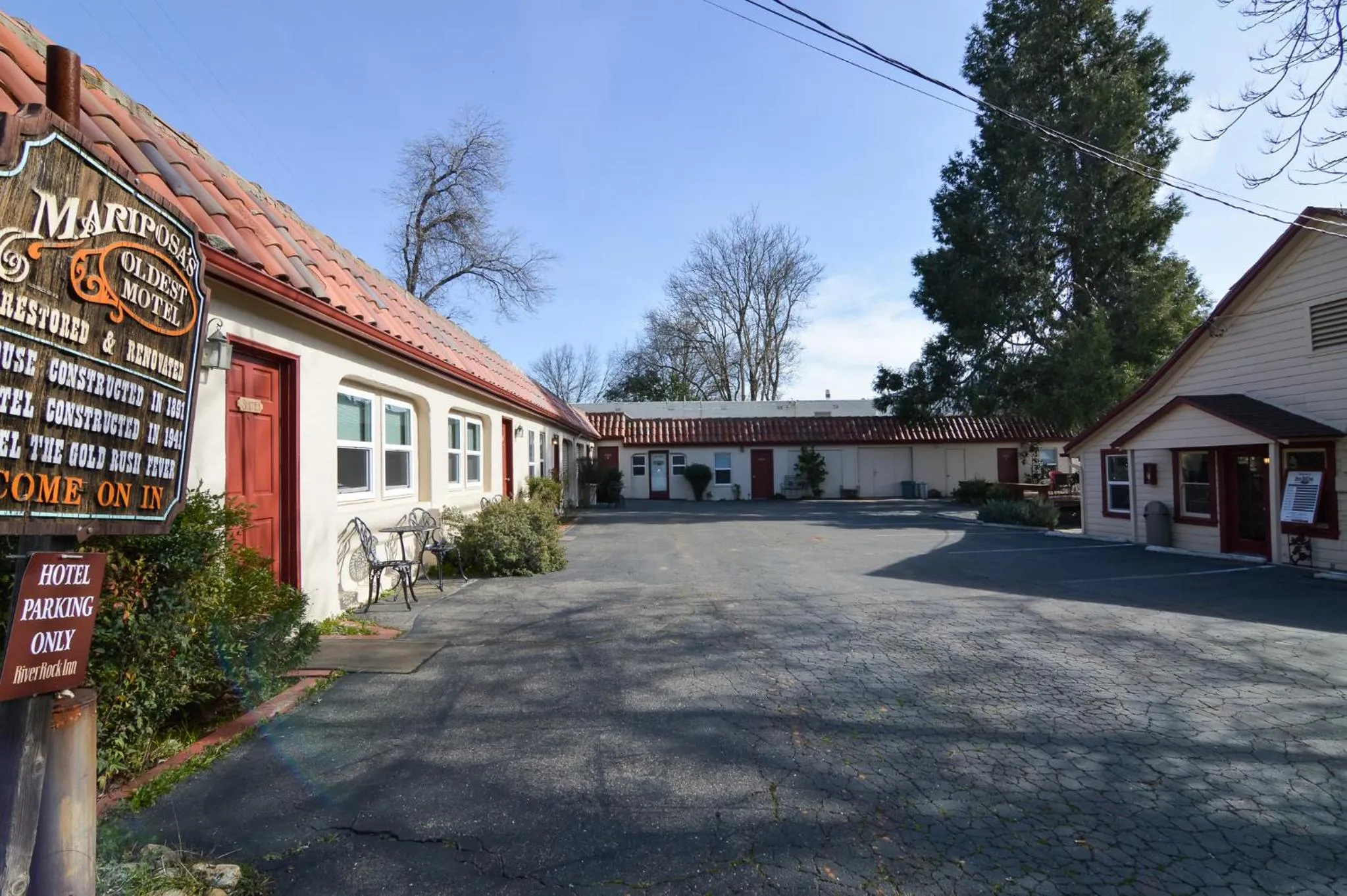 River Rock Inn