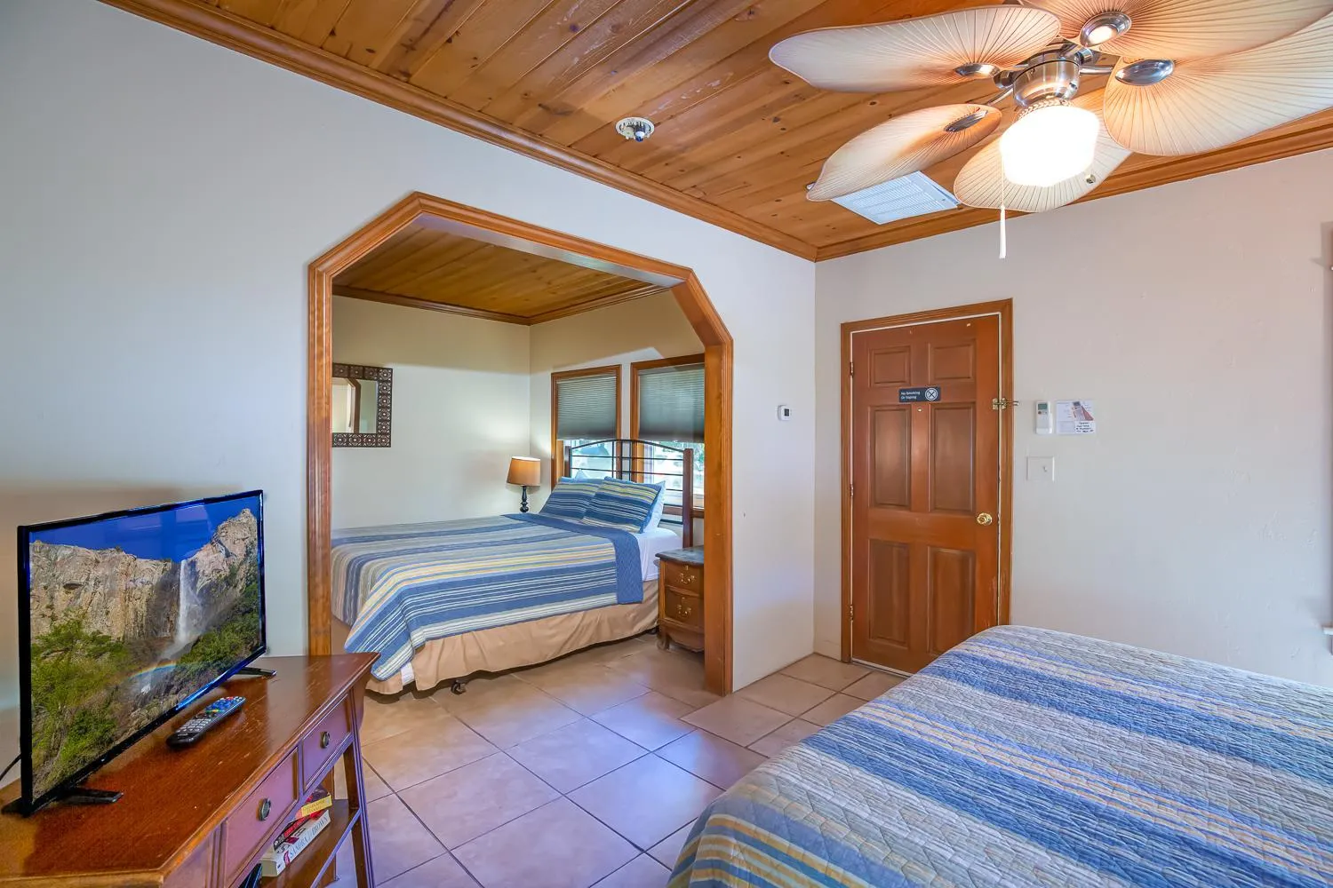 Bed in River Rock Inn