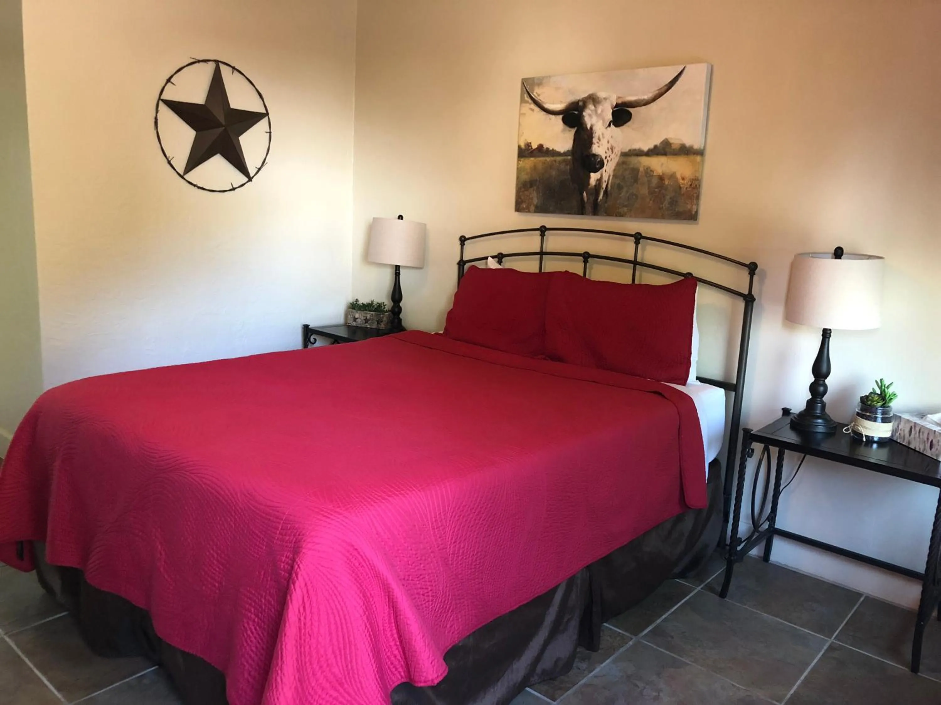 Bed in River Rock Inn