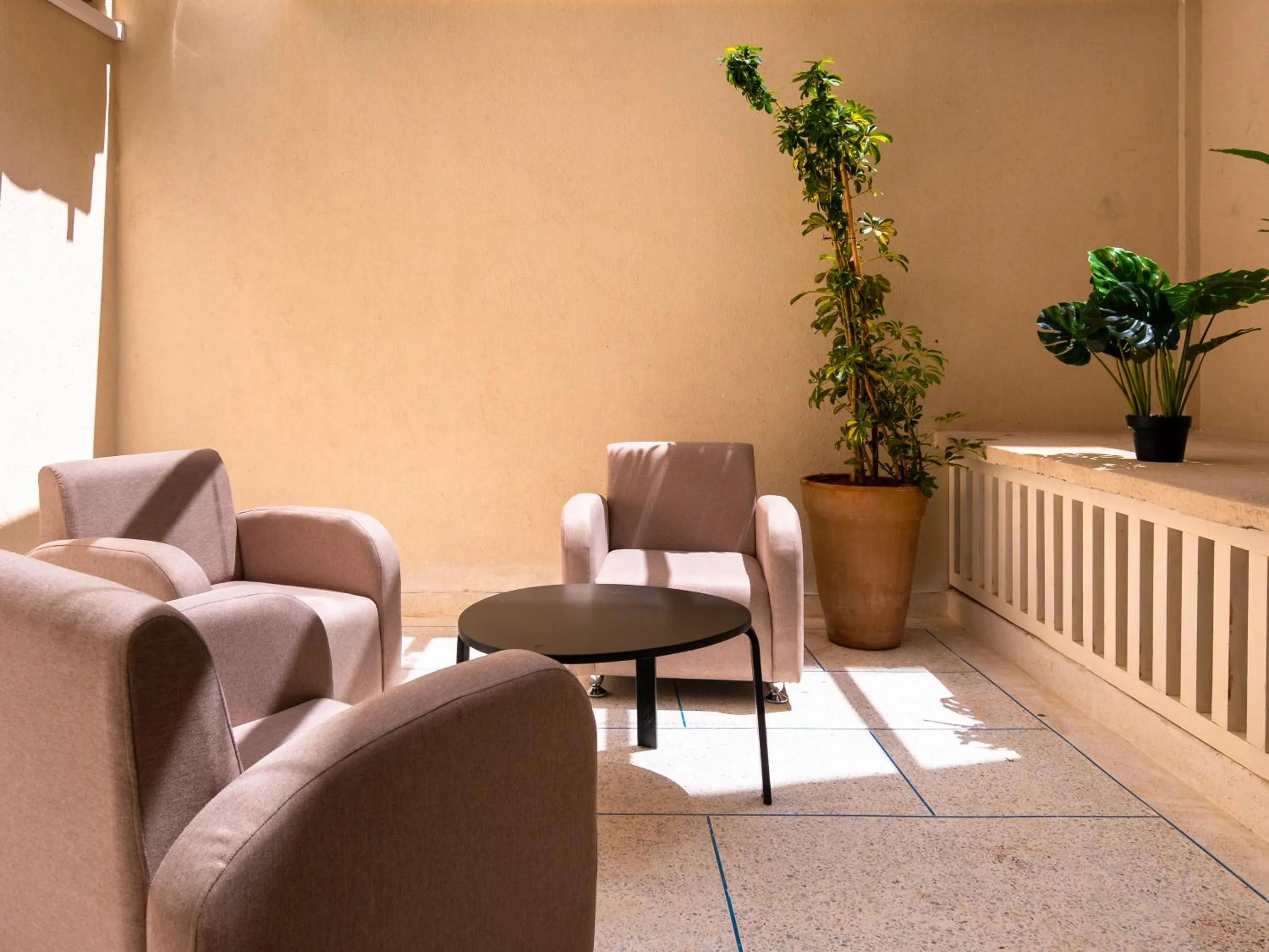 Seating area in Unico Hotel Maarif