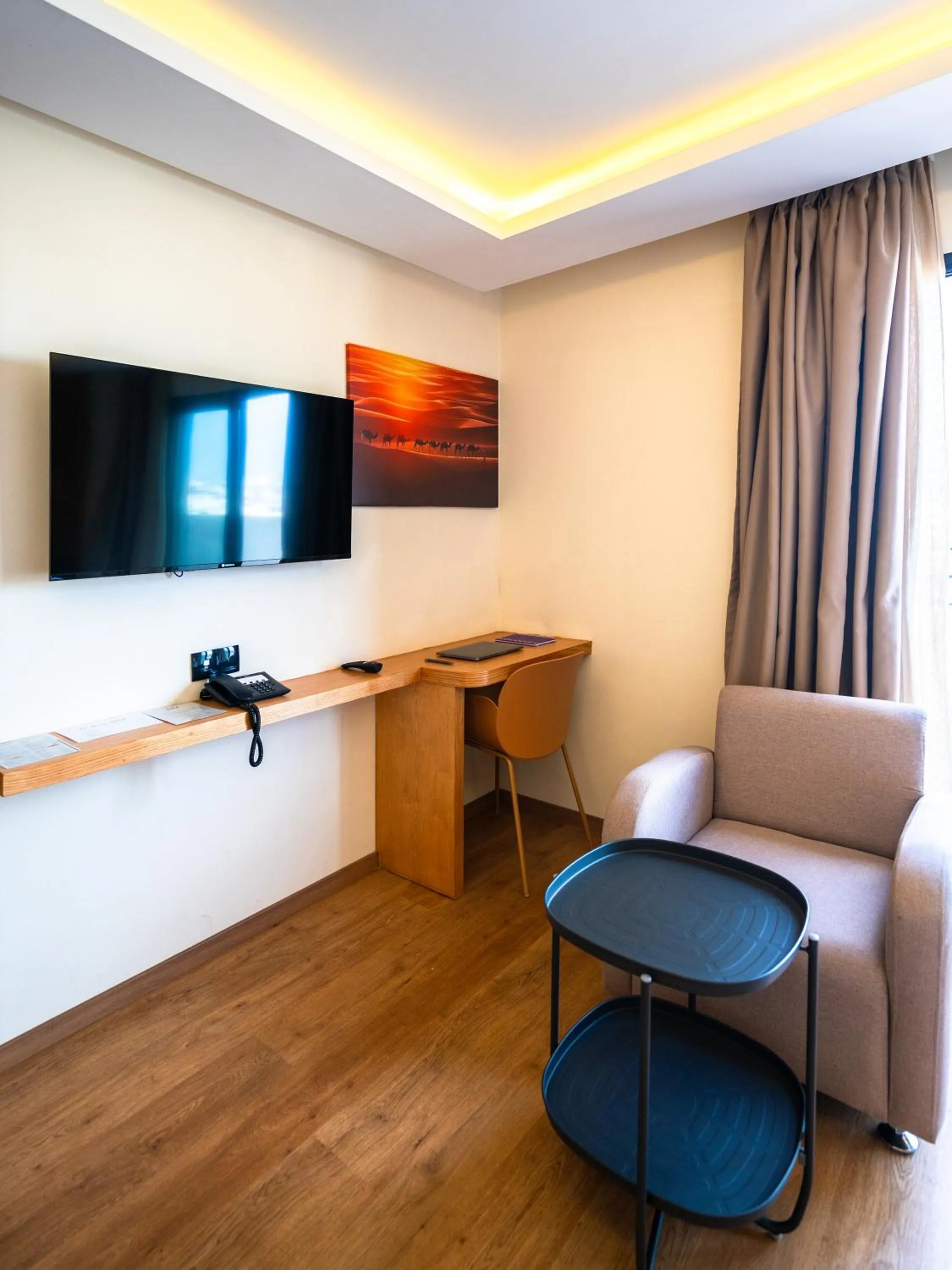 TV and multimedia in Unico Hotel Maarif