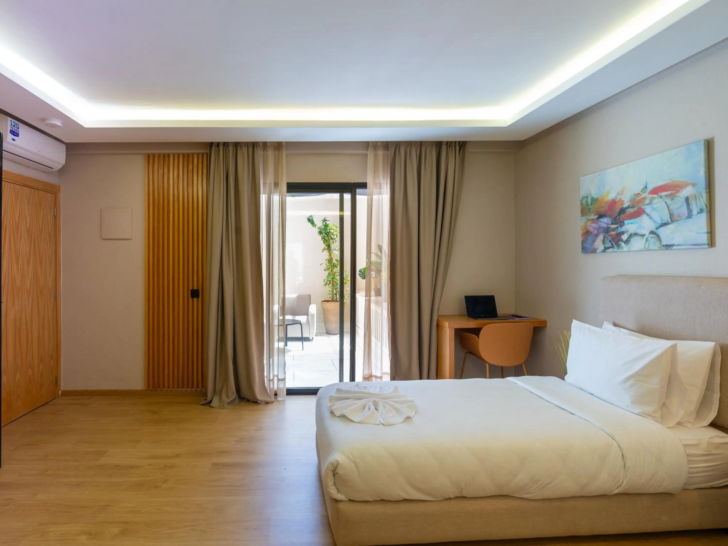 Photo of the whole room, Bed in Unico Hotel Maarif