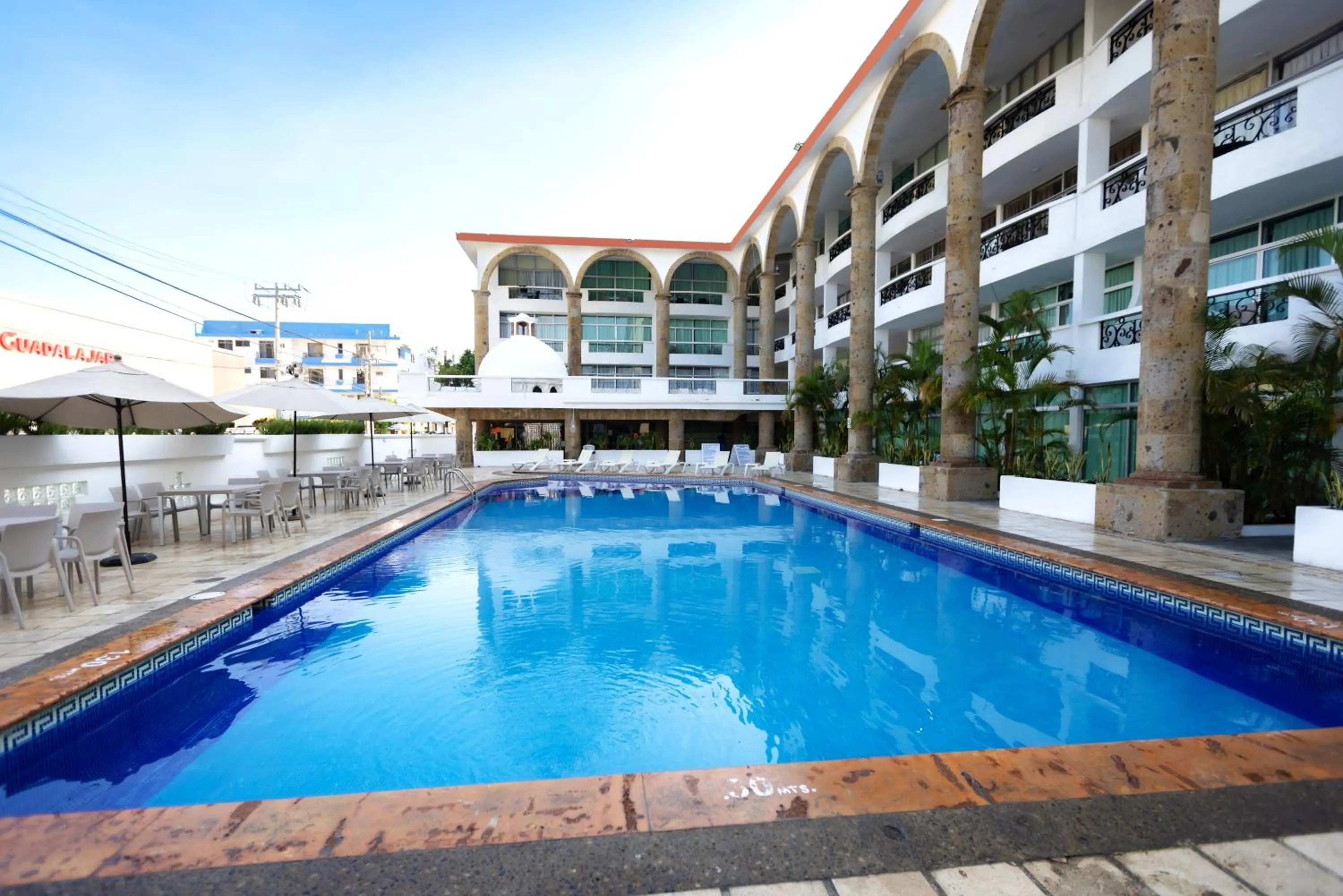 Swimming pool in Solamar Inn Mazatlan