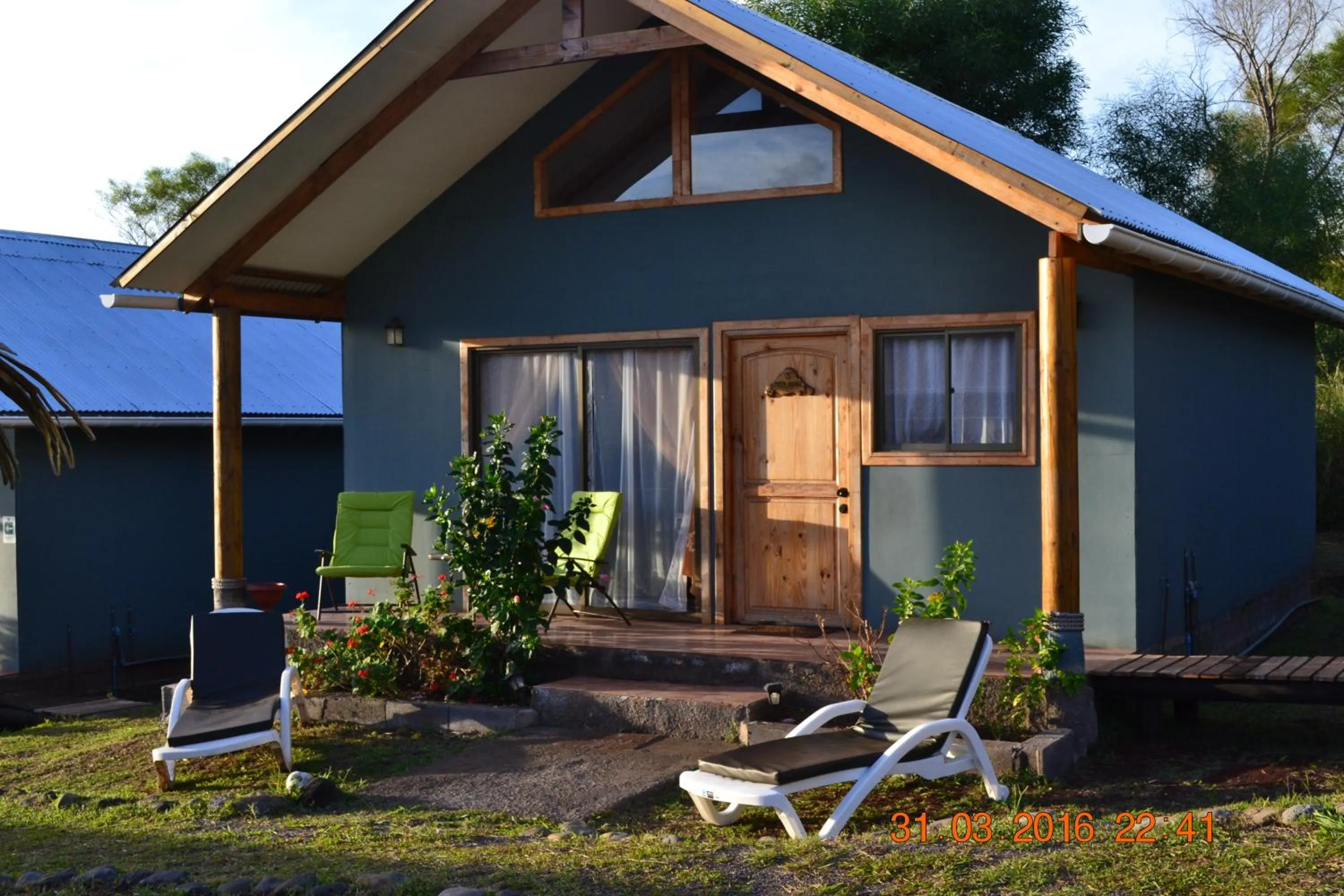 Facade/entrance in Cabañas Henua Iti