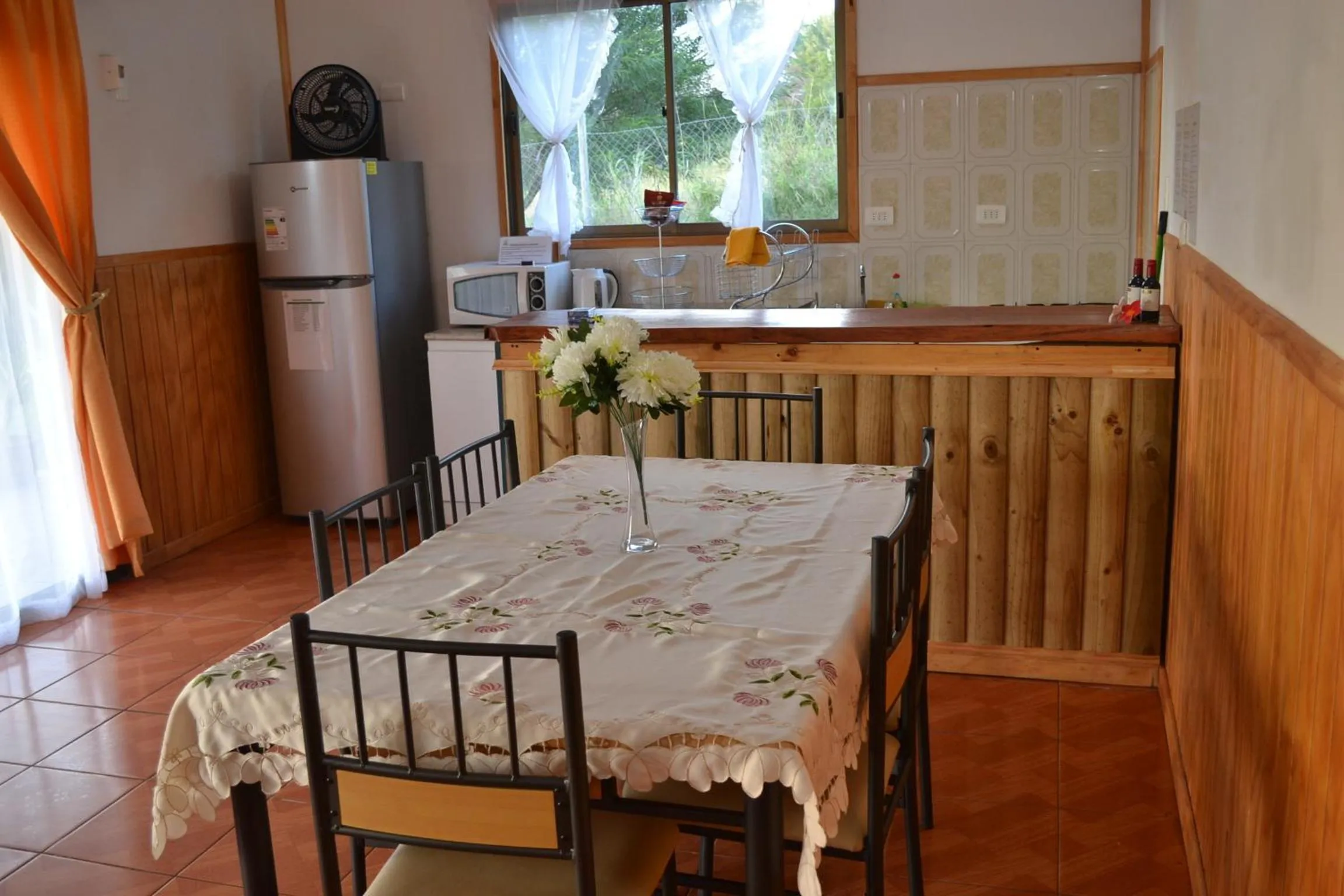 Kitchen or kitchenette in Cabañas Henua Iti