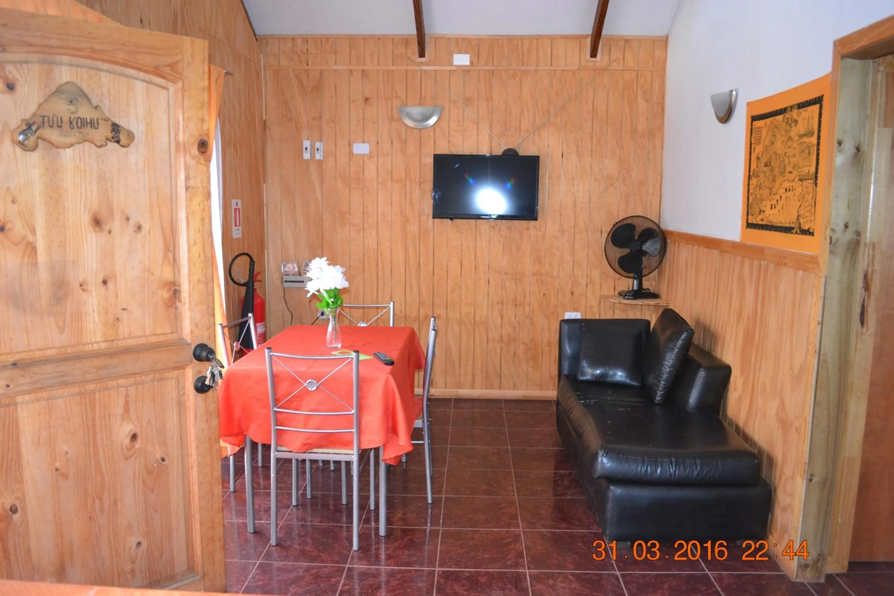 Dining area in Cabañas Henua Iti