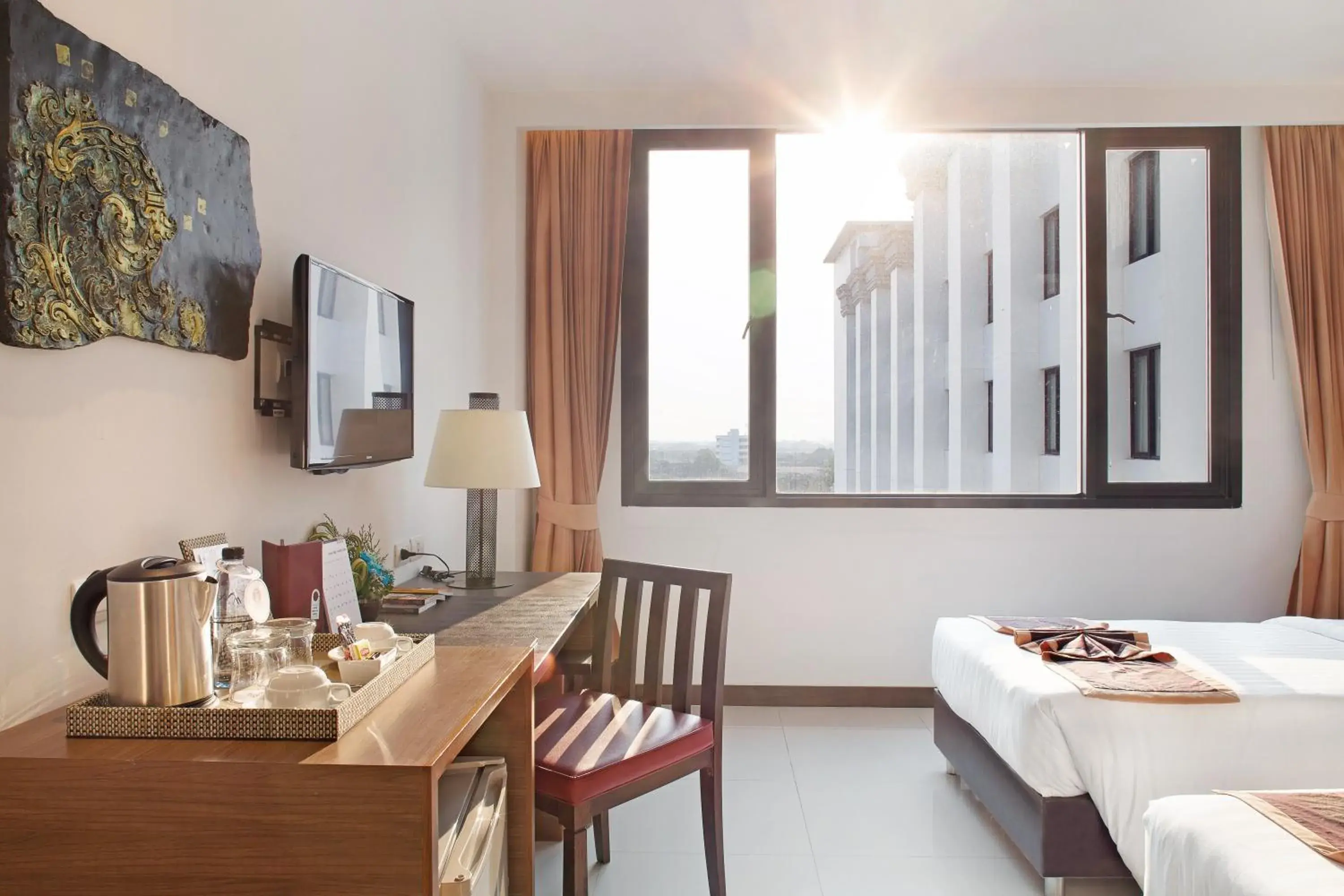 Deluxe Double or Twin Room in Mida Grande Hotel Dhavaravati Nakhon Pathom - SHA PLUS Deluxe Double or Twin Room in Mida Grande Hotel Dhavaravati Nakhon Pathom - SHA PLUS