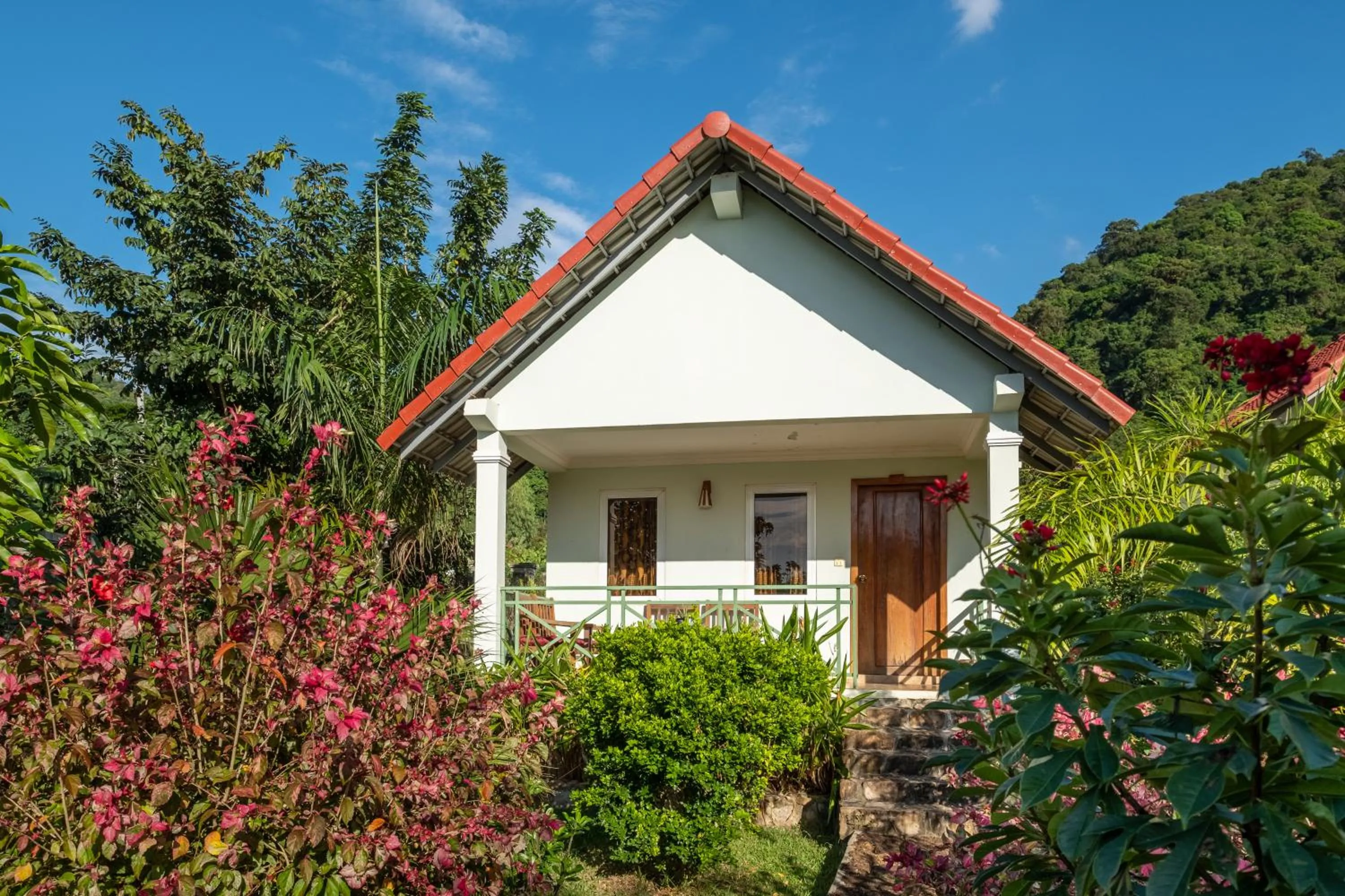 Garden in Kep Bungalows