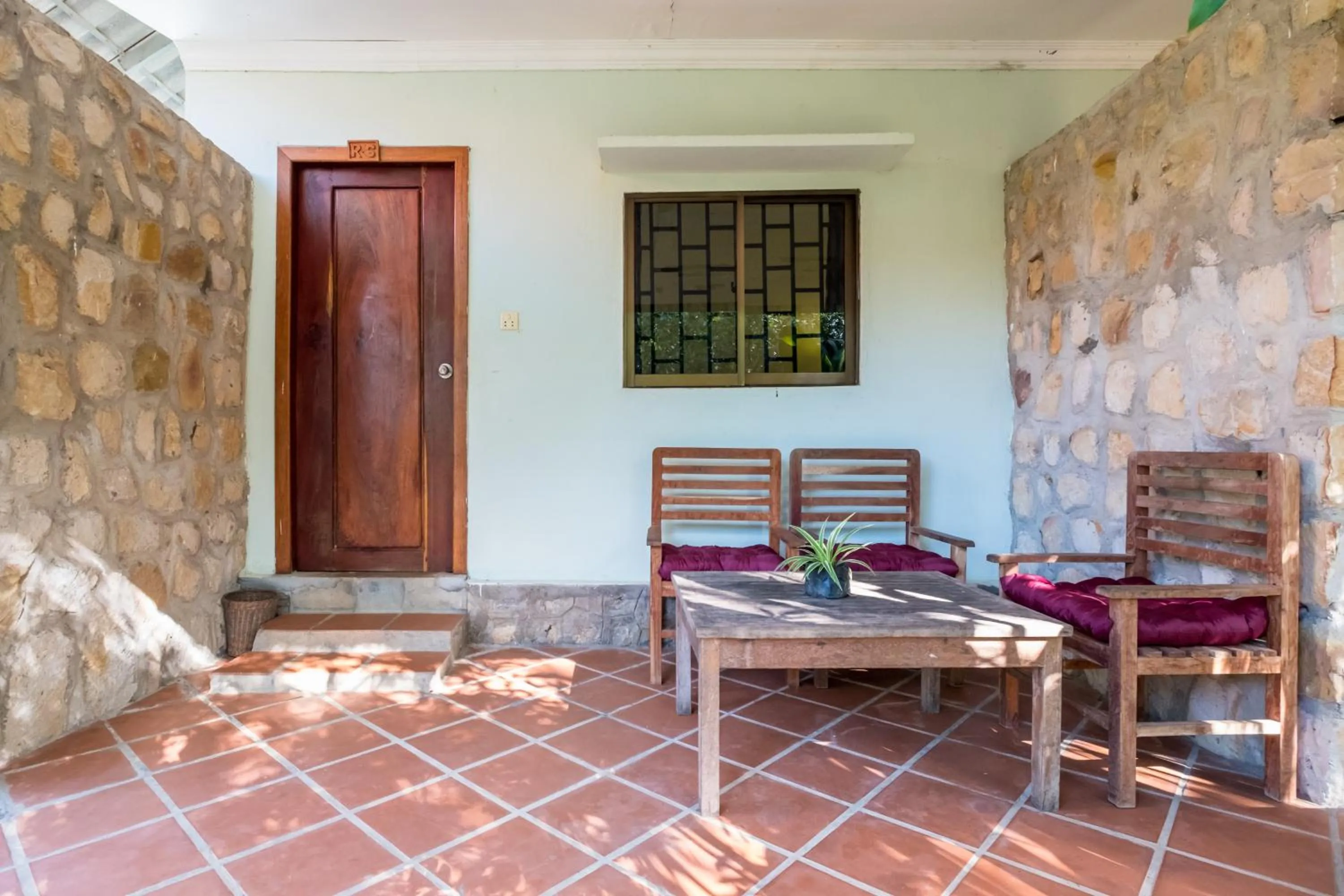 Garden in Kep Bungalows