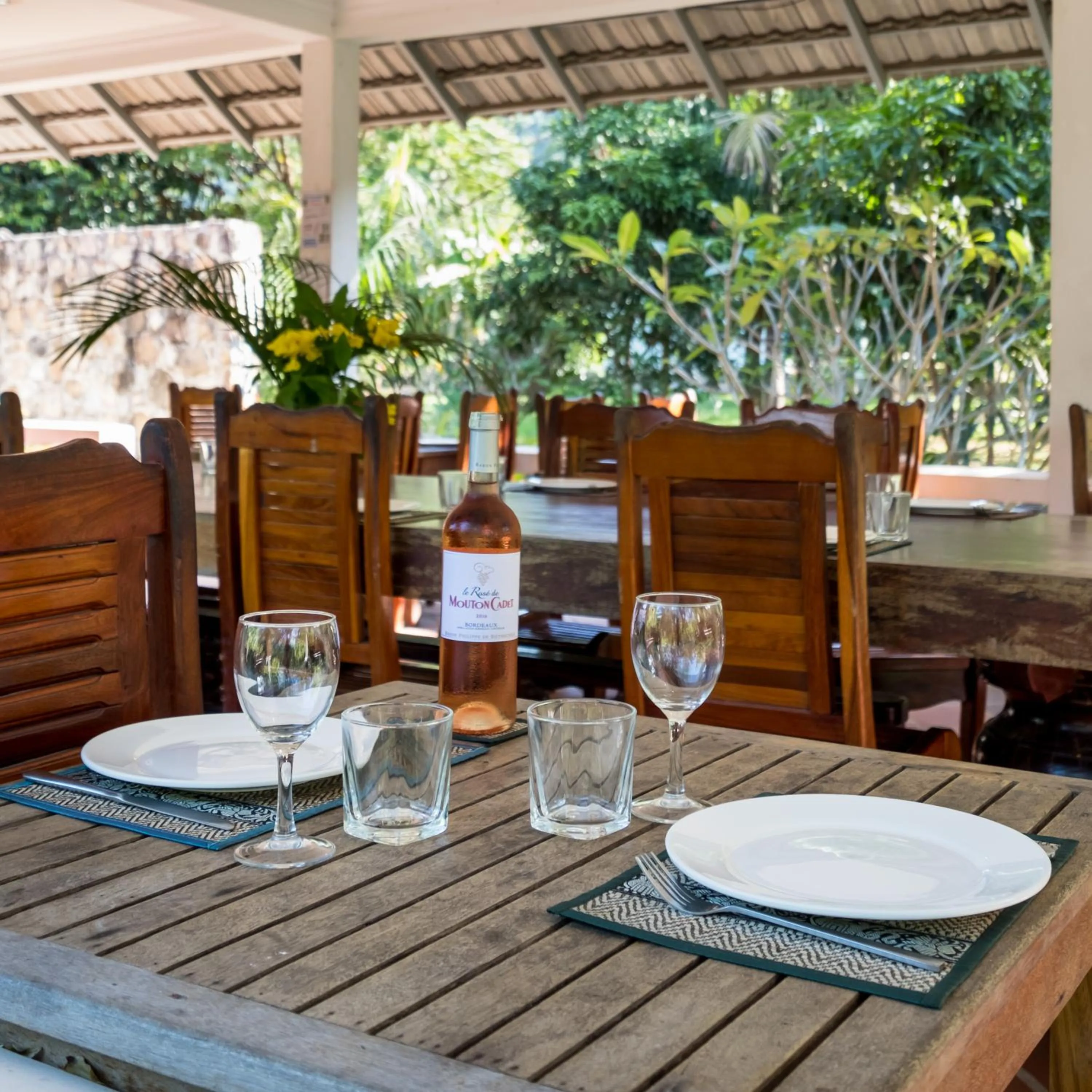 Restaurant/places to eat in Kep Bungalows