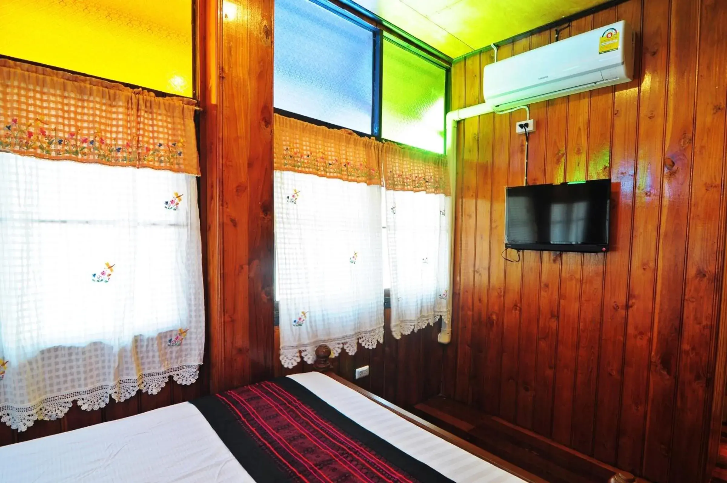 Standard Double or Twin Room in Kaloang home Standard Double or Twin Room in Kaloang home